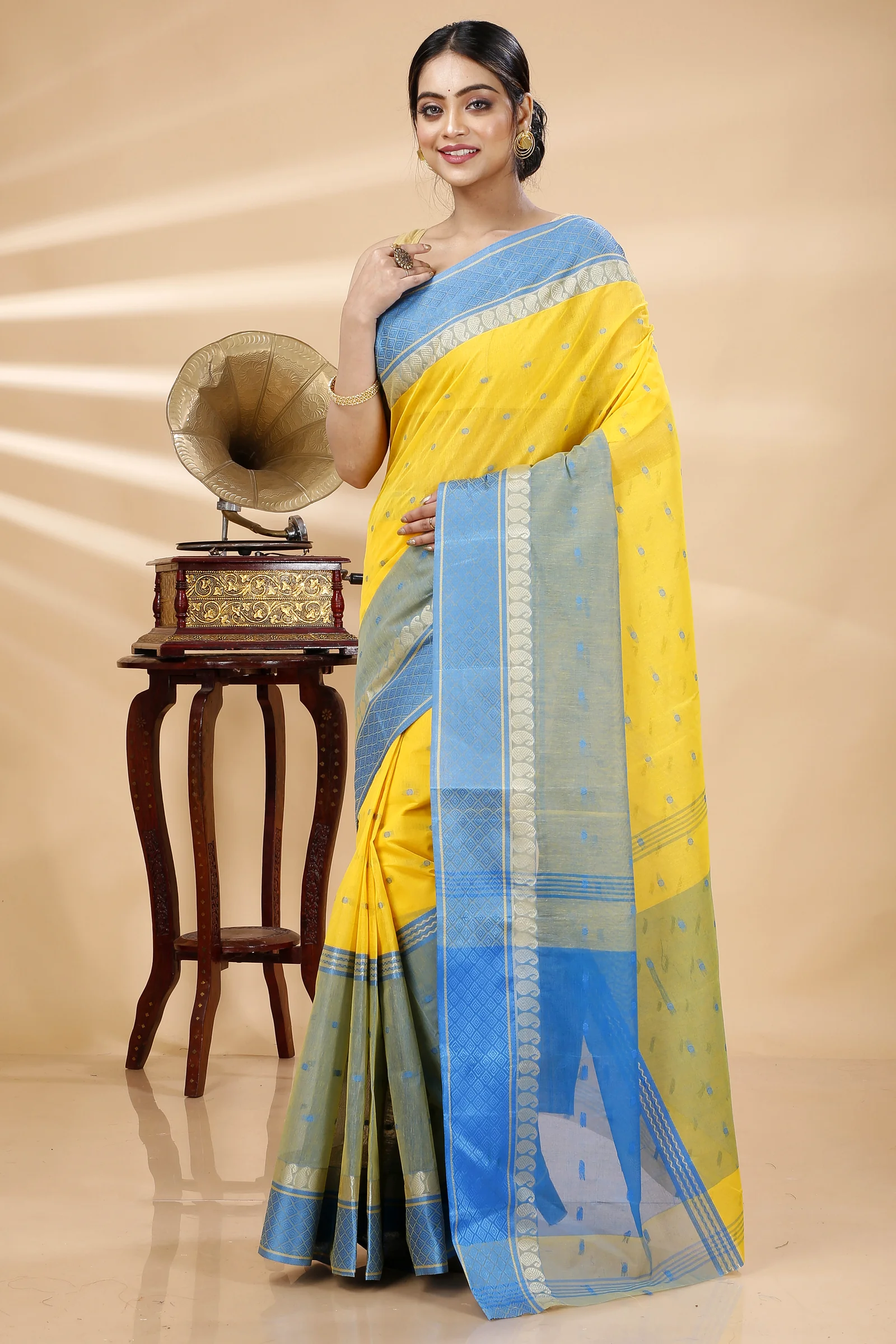 Yellow Pure Cotton Ganga Jamuna_Buti Tant Saree (648)