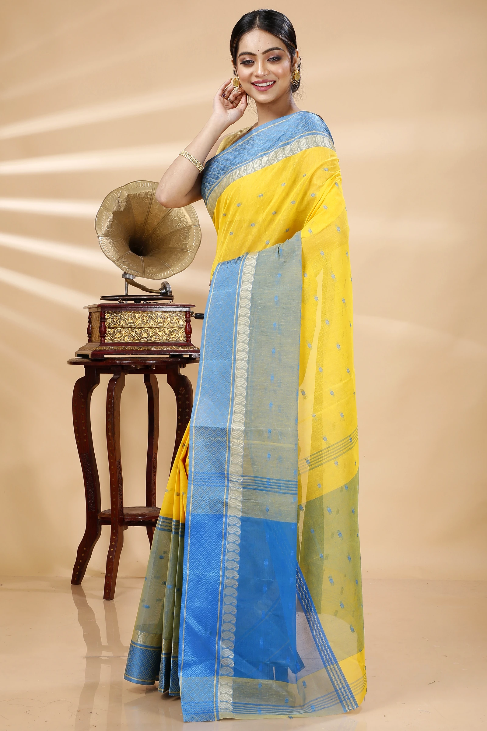 Yellow Pure Cotton Ganga Jamuna_Buti Tant Saree (648)