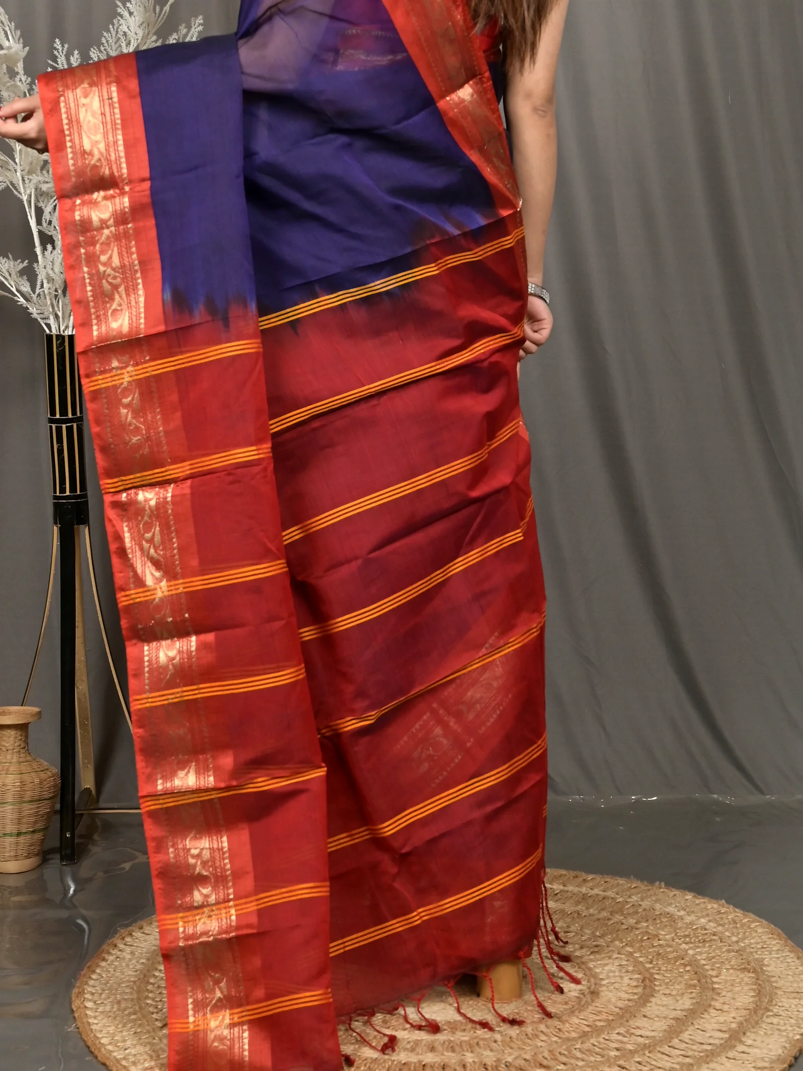 Dark Blue Cotton Parlik Gadwal Saree  (65)