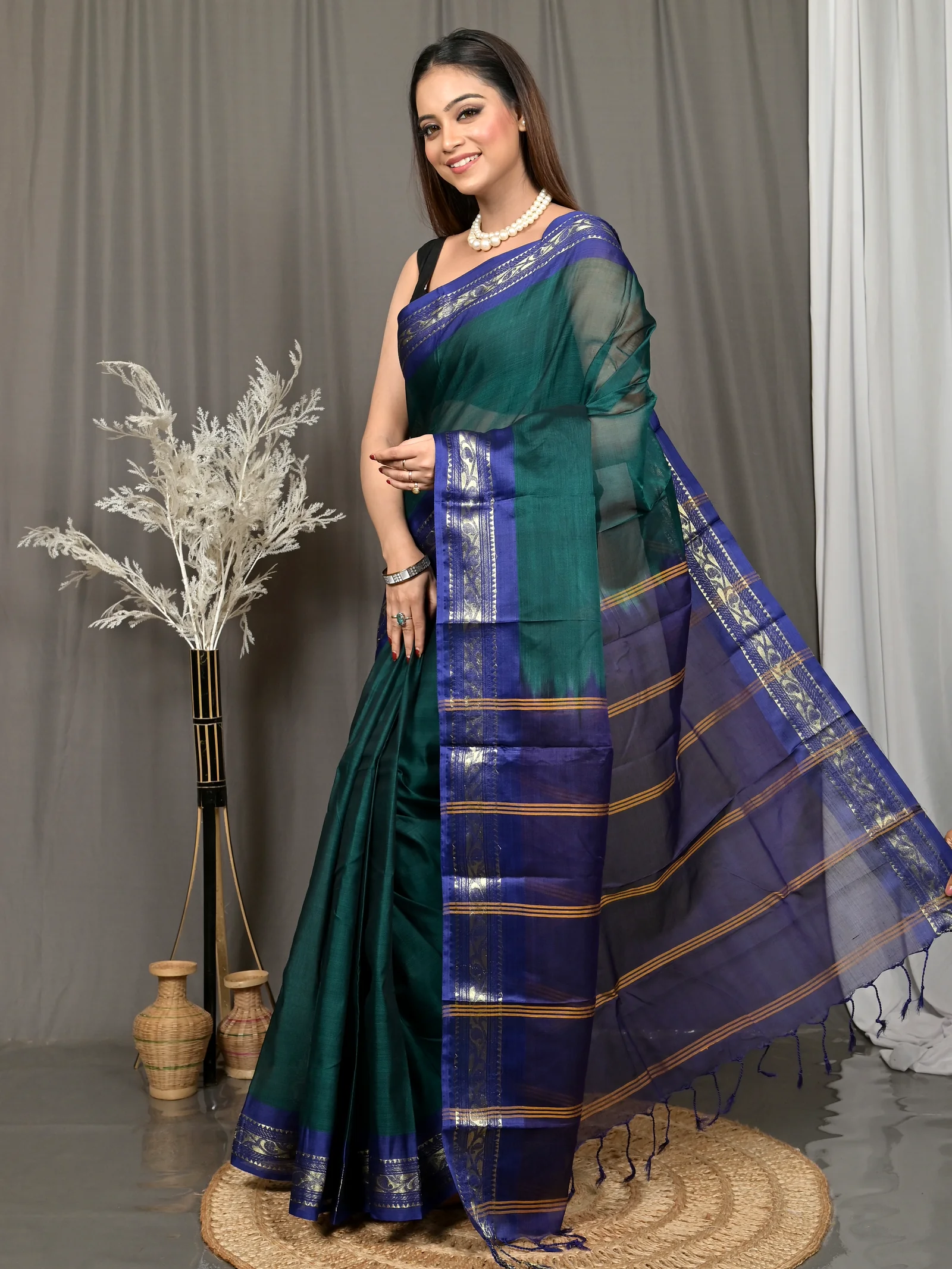Dark Green Blue Cotton Parlik Gadwal Saree  (67)