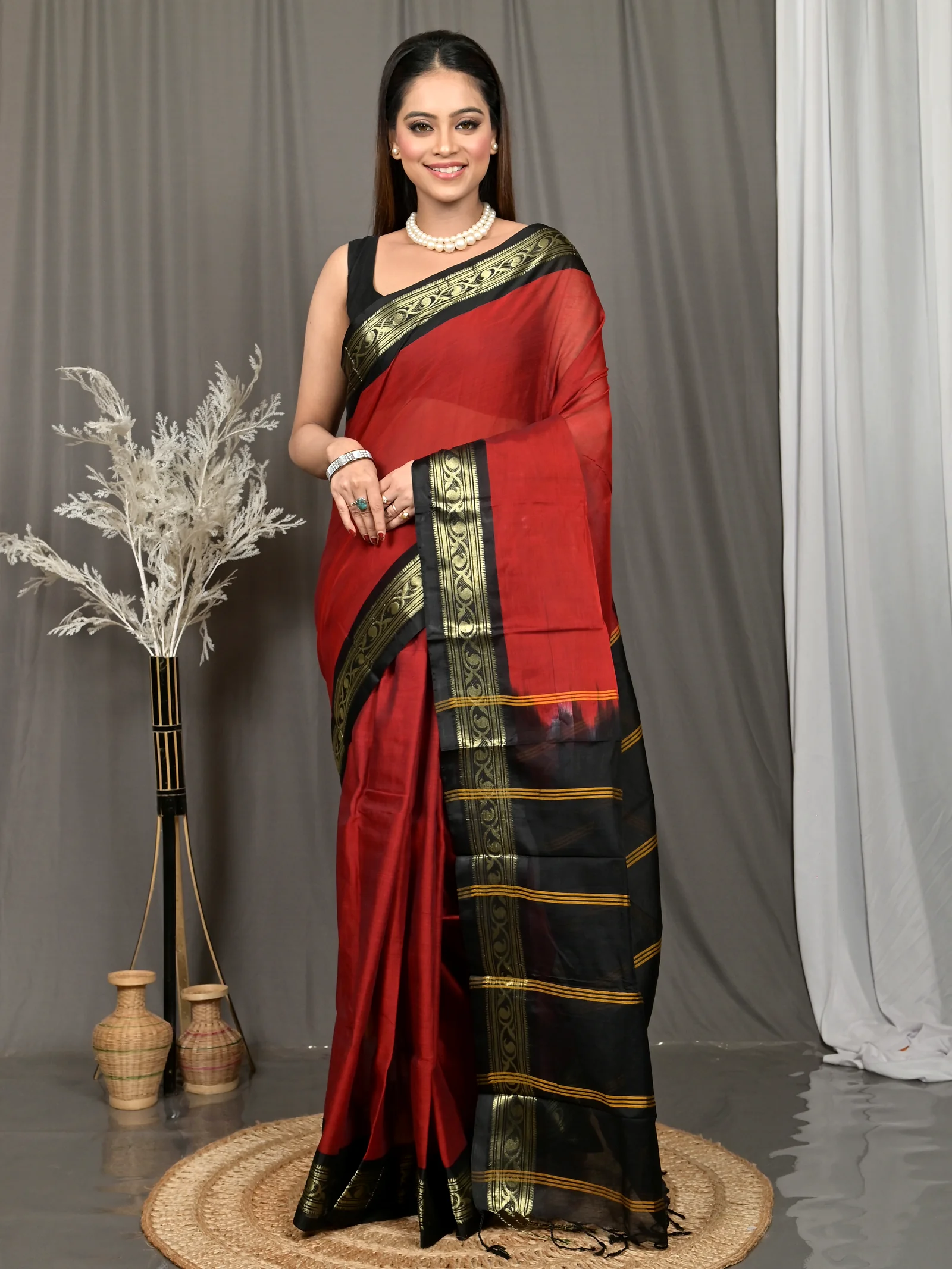 Maroon Black Cotton Parlik Gadwal Saree  (69)