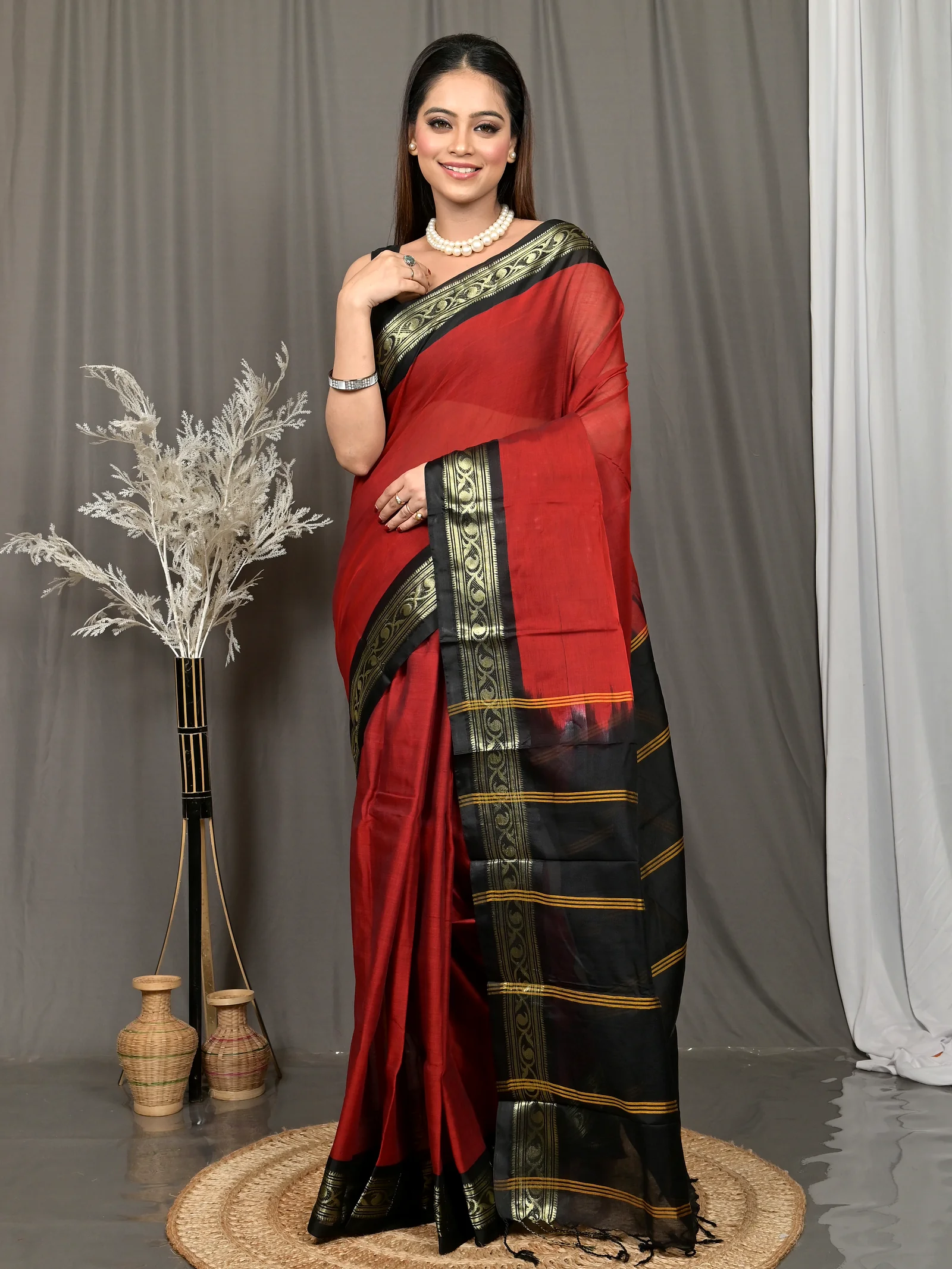 Maroon Black Cotton Parlik Gadwal Saree  (69)