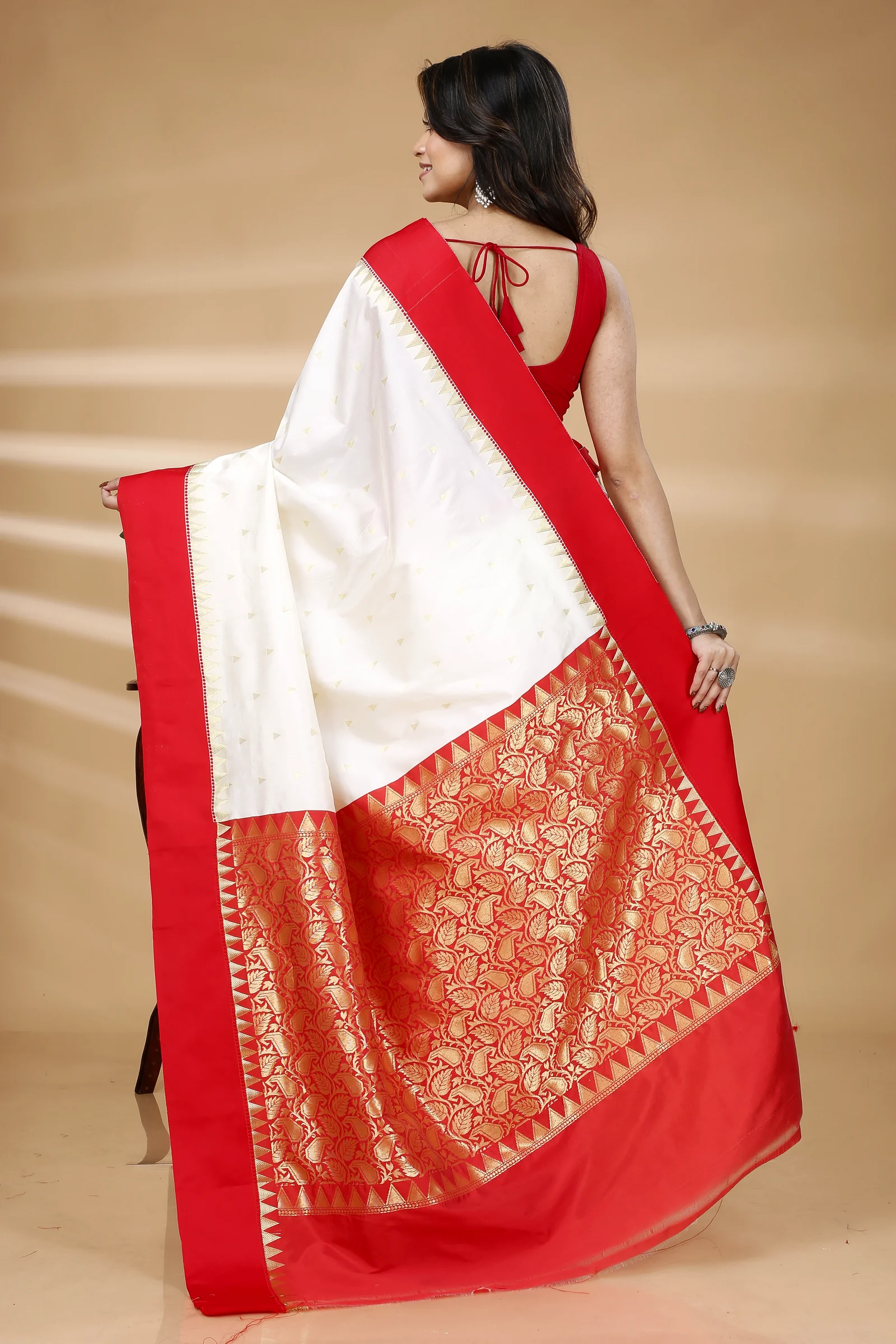 White Red Blended Cotton Gourigorod_Ankit Hand Loom Saree (7027)
