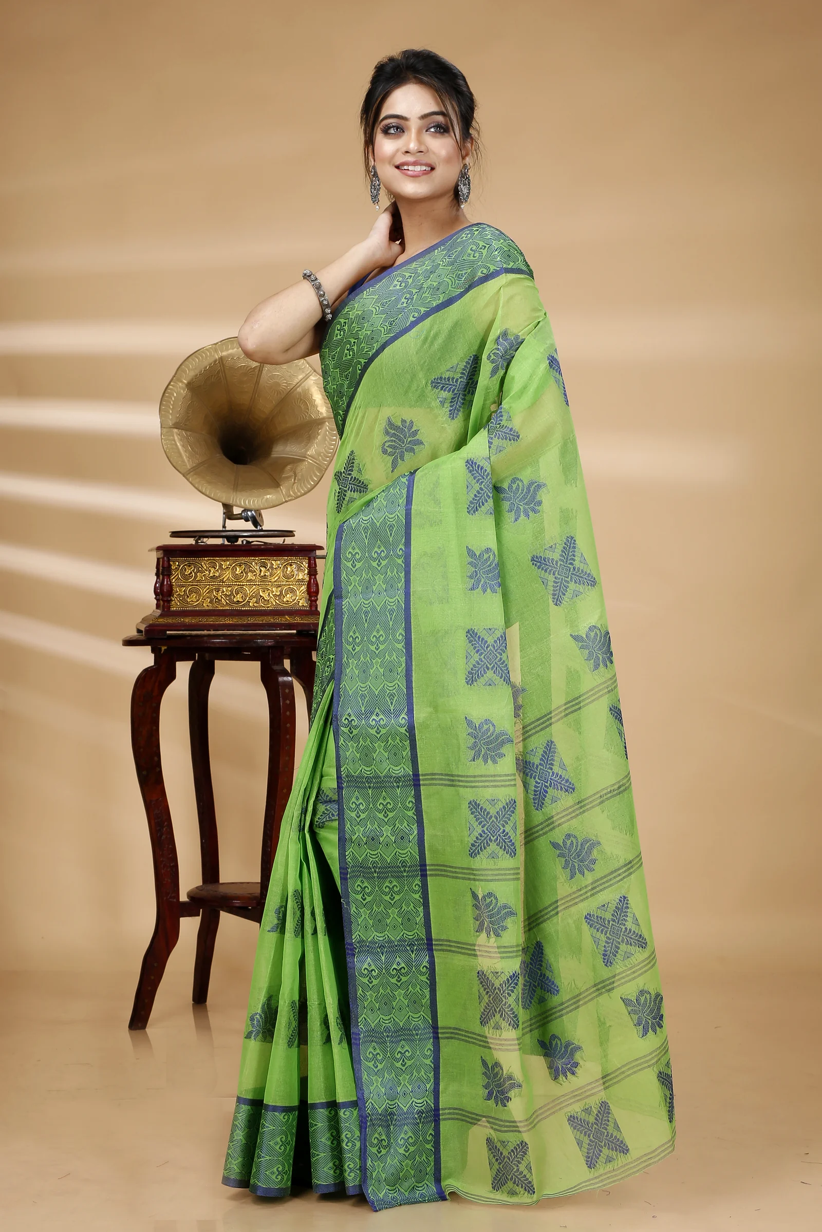 Green Pure Cotton Suparna Buti Tant Saree (756)