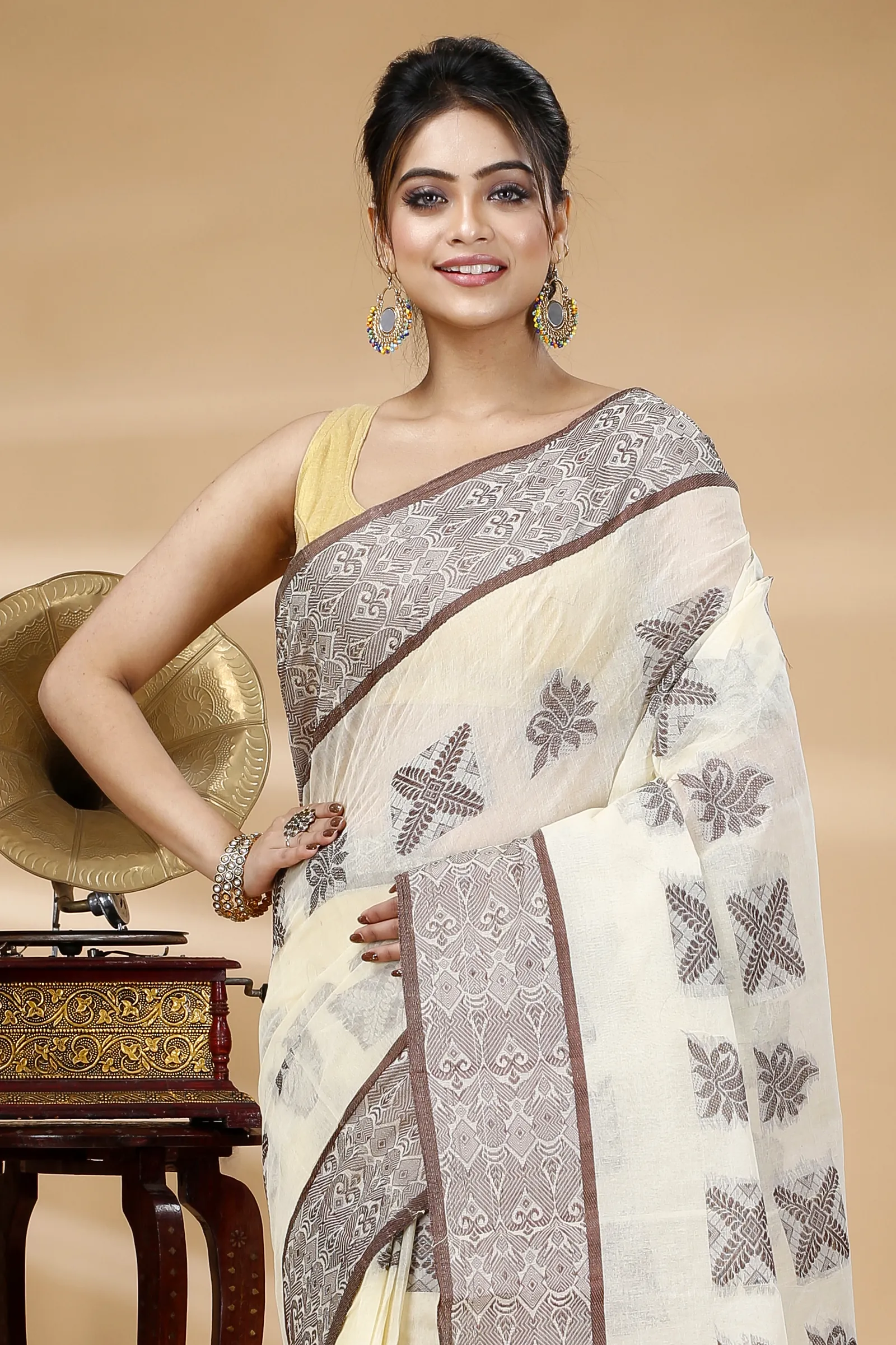 Off-White Pure Cotton Suparna Buti Tant Saree (758)
