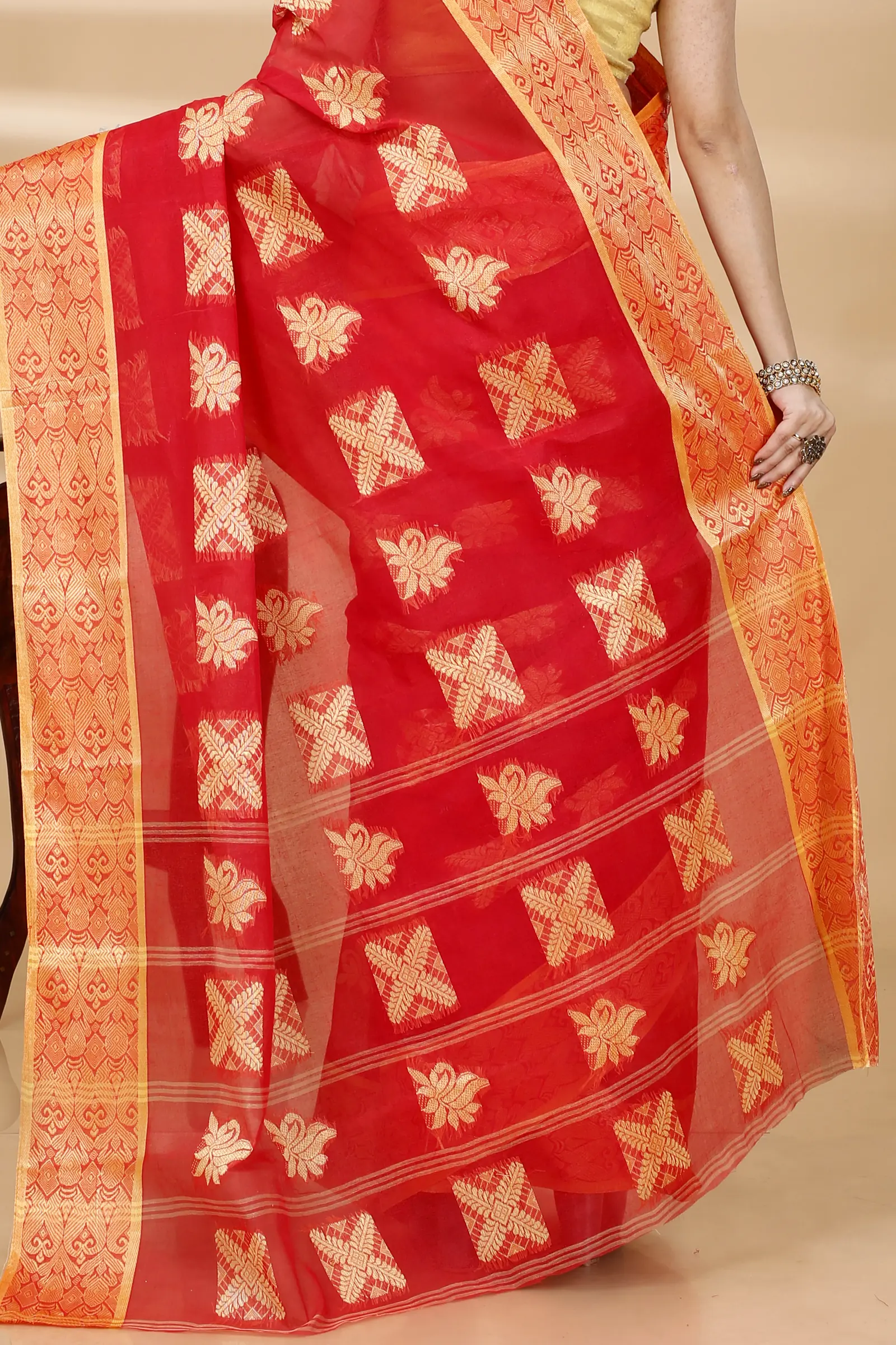 Red Pure Cotton Suparna Buti Tant Saree (760)