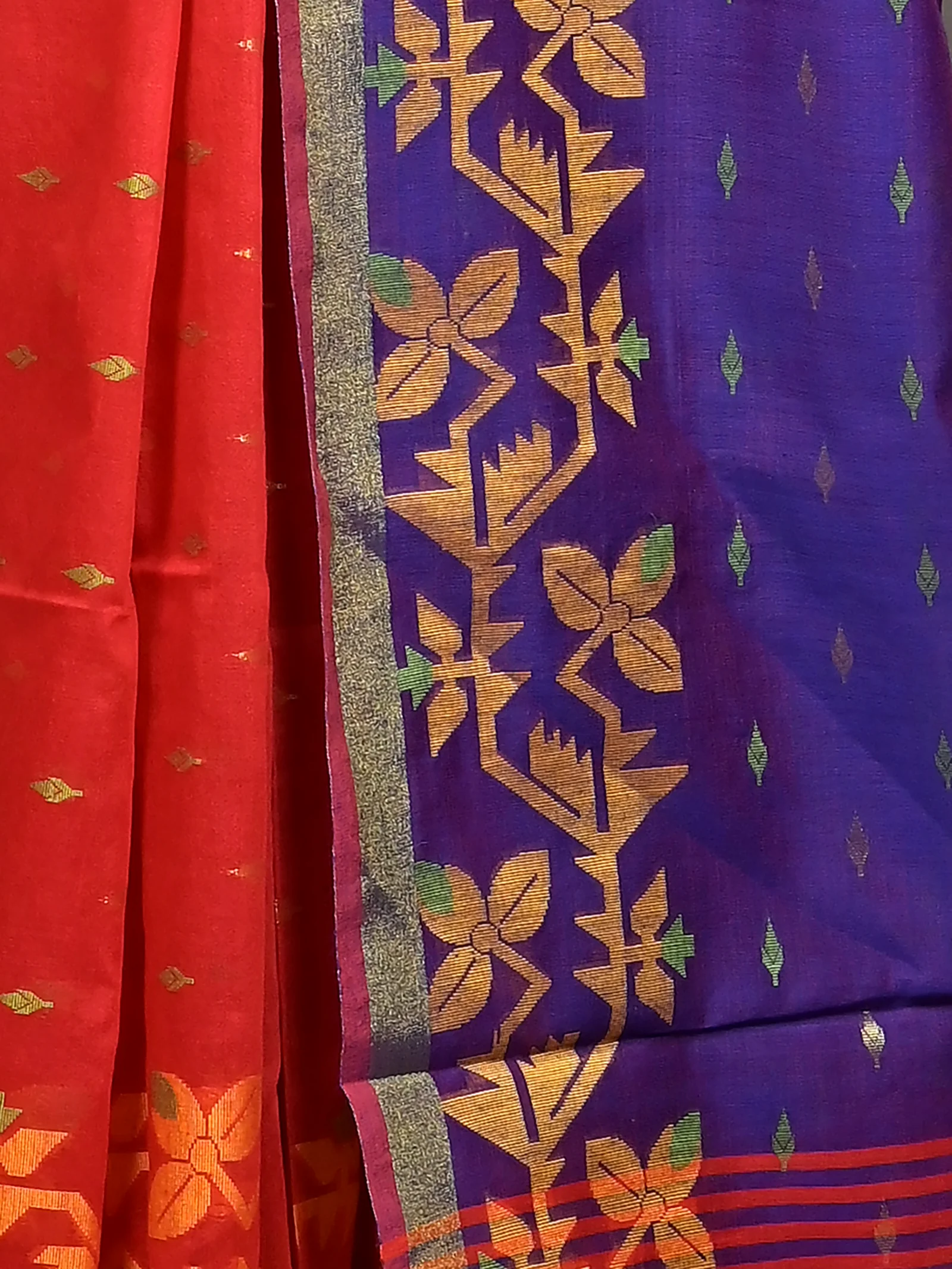 Red Blue Cotton Parvon Kanjivaram Silk Saree  (80)