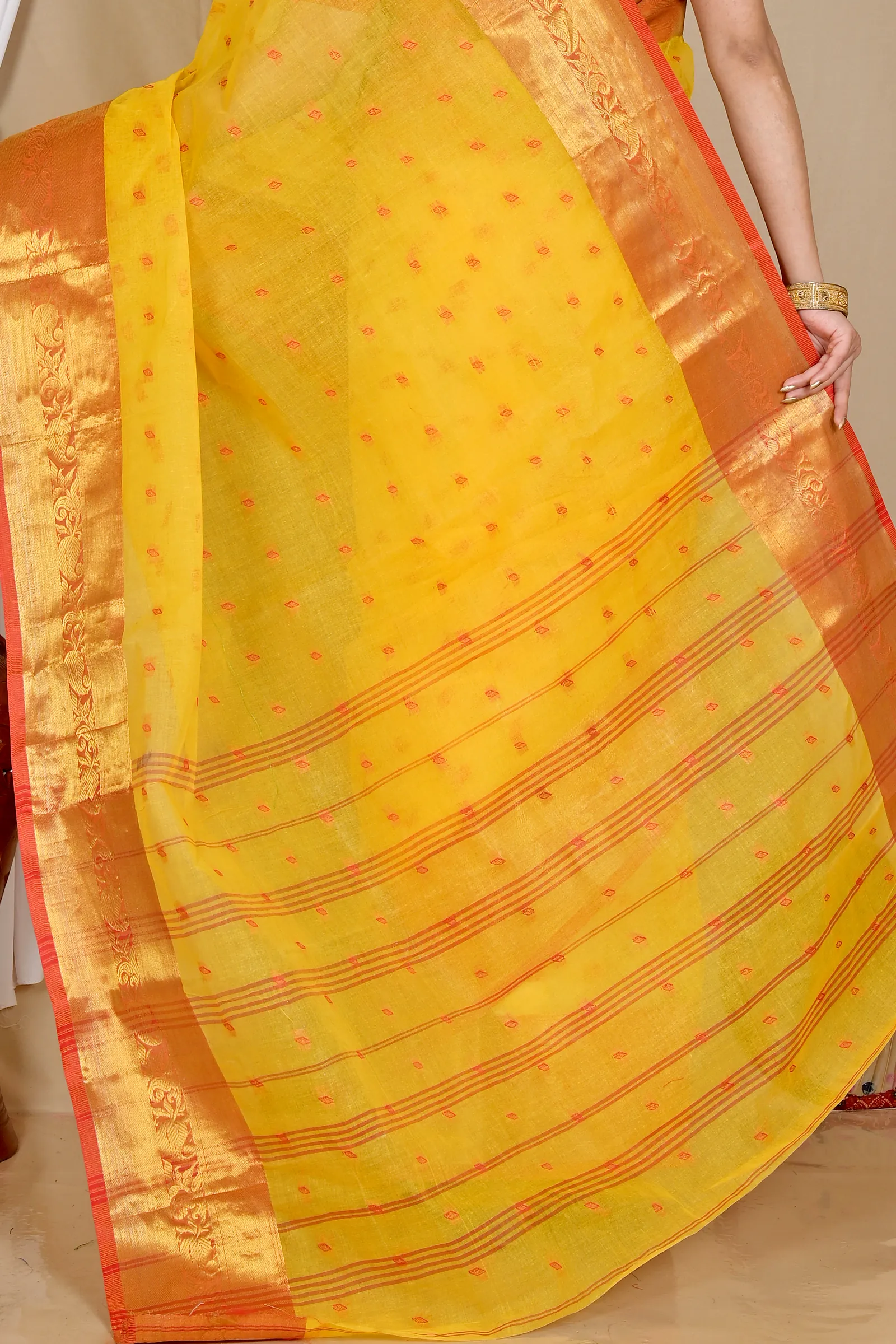 Yellow Pure Cotton Churi_Par Tant Saree (861)