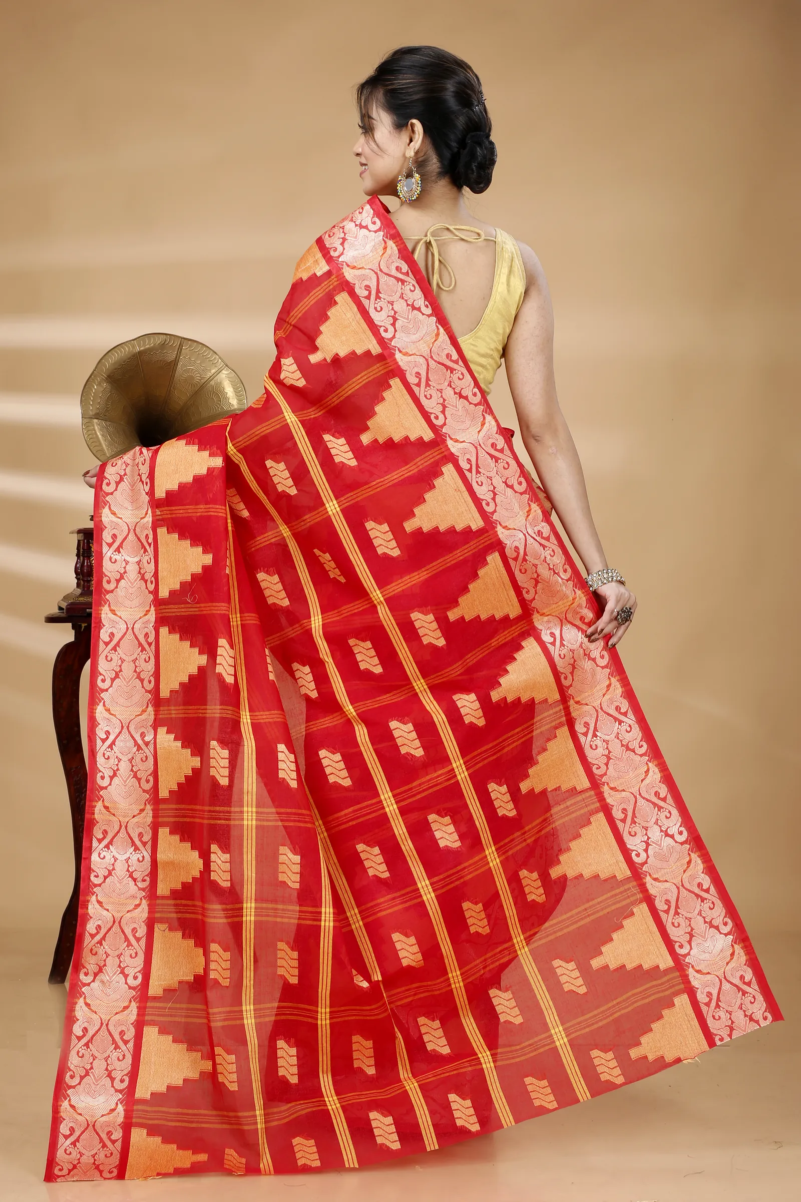 Red Pure Cotton Kamala Desiging Tant Saree (899)