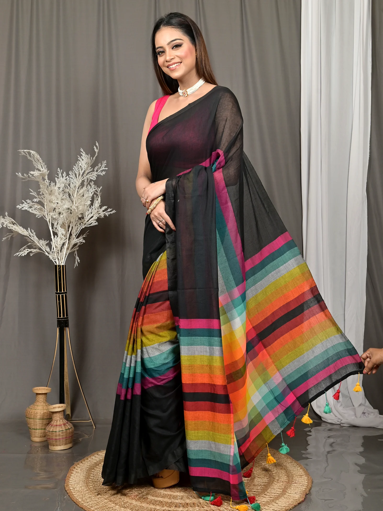 Black Cotton Sounur Handloom Saree  (90)