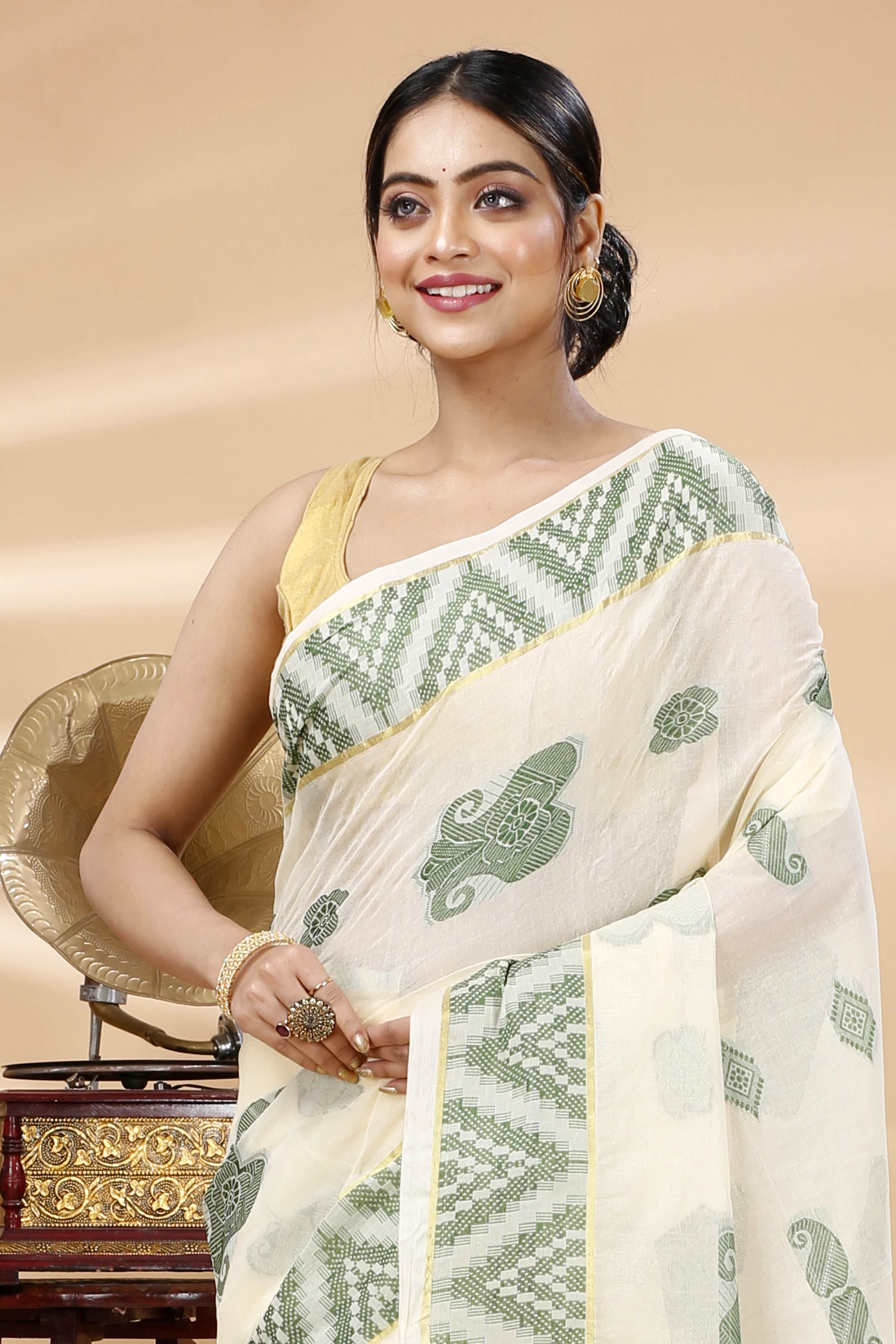 White Green Pure Cotton Gargi Tant Saree (911)