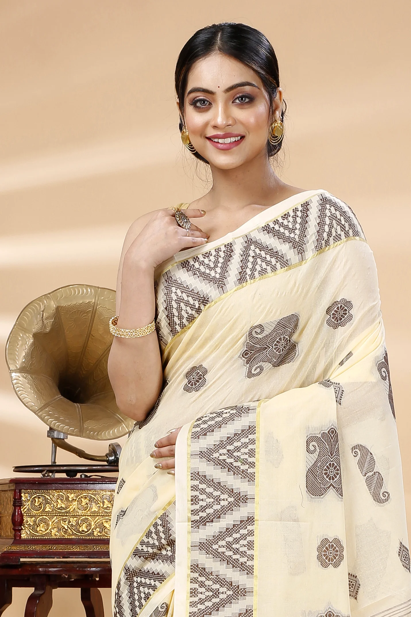 White Brown Pure Cotton Gargi Tant Saree (912)