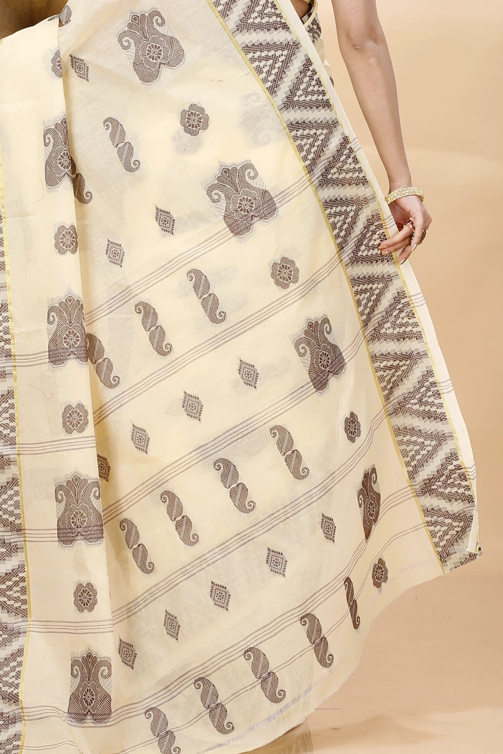 White Brown Pure Cotton Gargi Tant Saree (912)