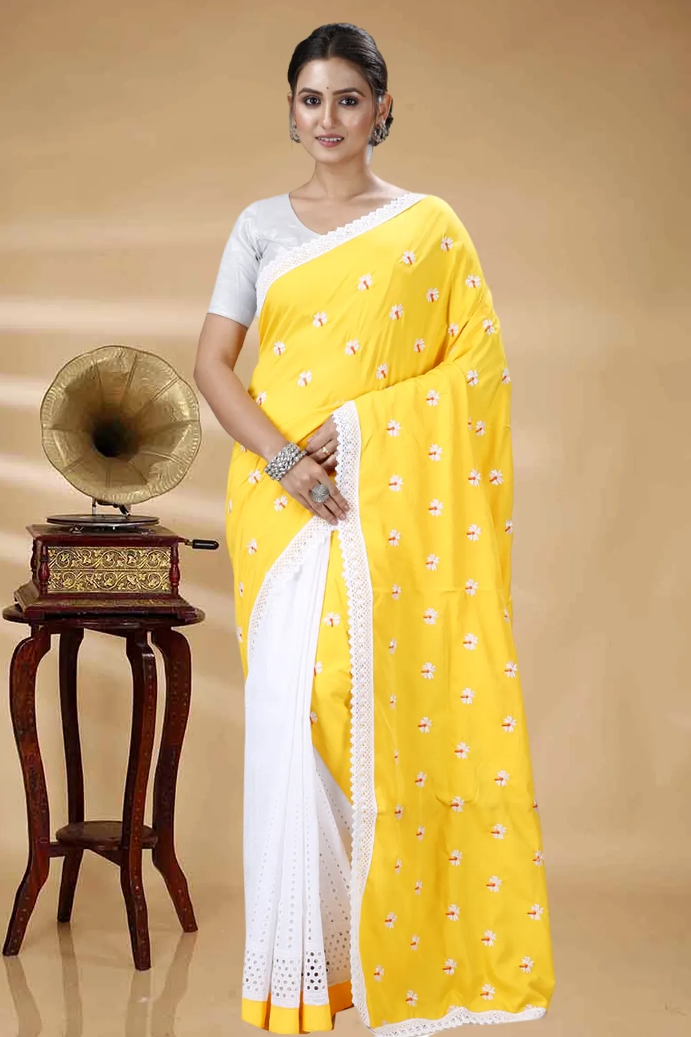 Yellow White Pure Cotton LalPori Hand Loom Saree (1253)