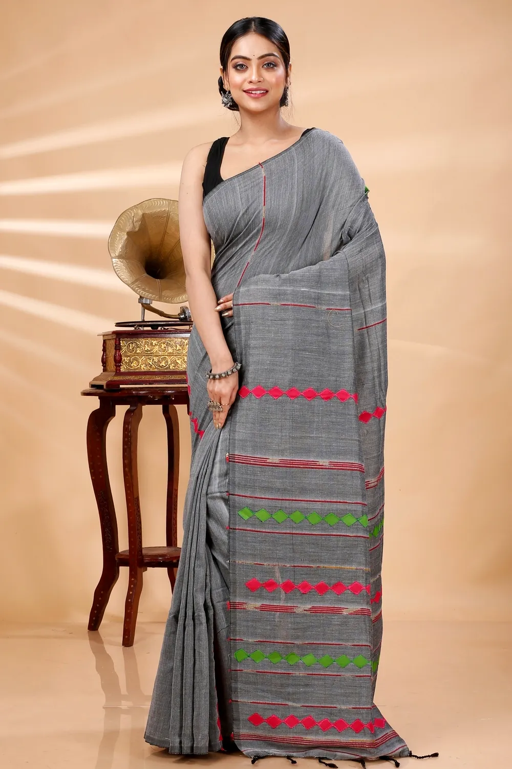 Grey Pure Cotton Tika Applique Saree (1276)