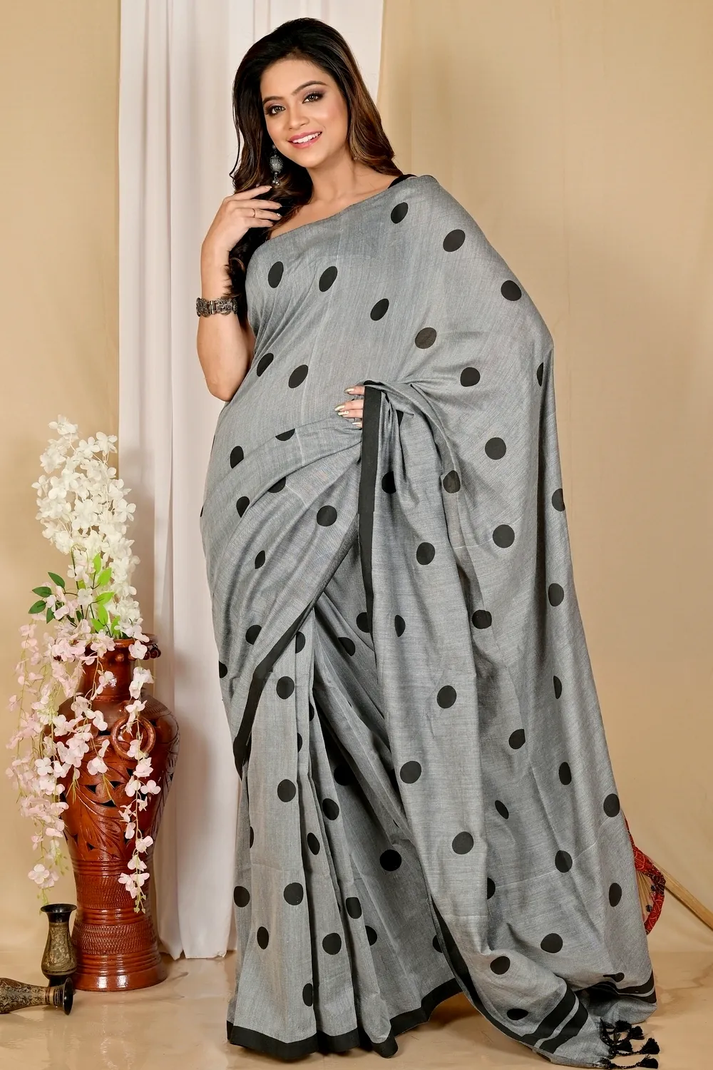 Grey Pure Cotton Tip Hand Loom Saree (1301)