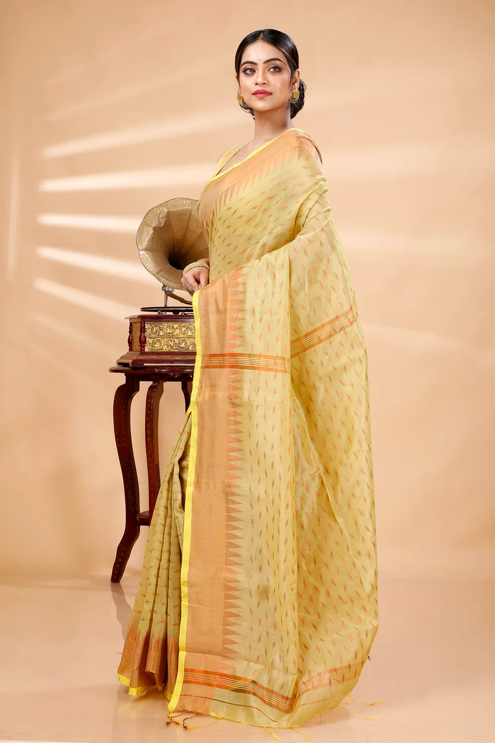 Yellow Blended Cotton Prisha Hand Loom Saree (1397)