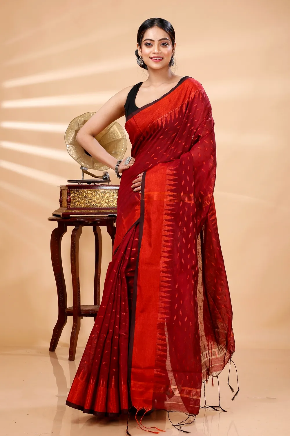 Brown Blended Cotton Prisha Hand Loom Saree (1400)