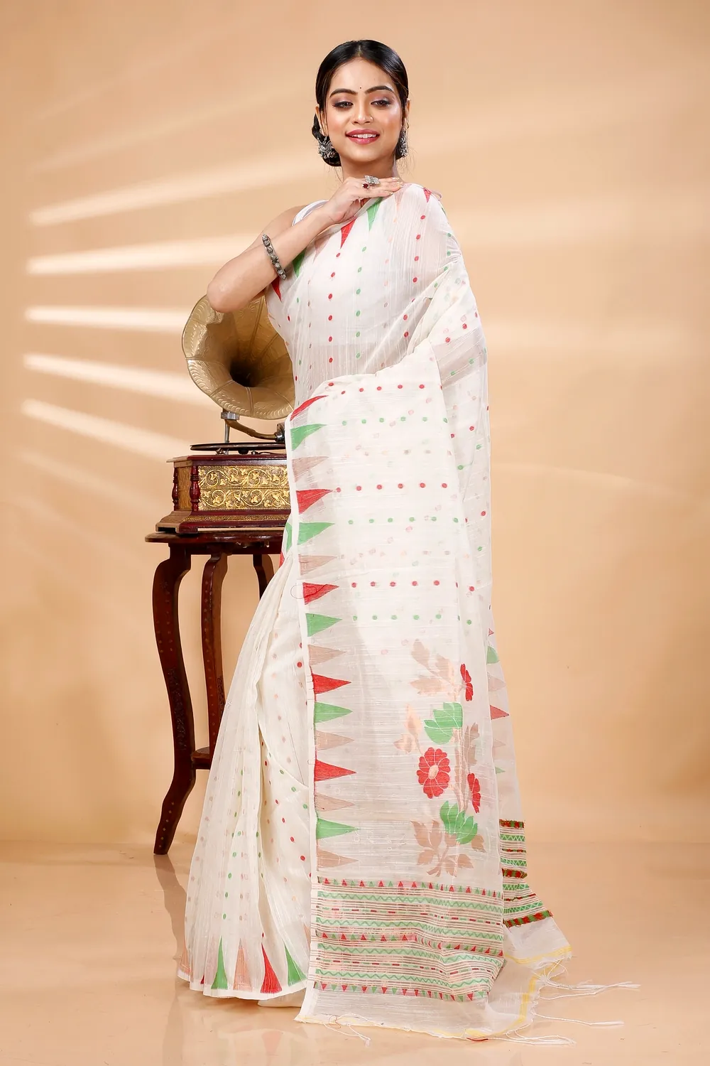 White Blended Cotton Pilu Hand Loom Saree (1404)