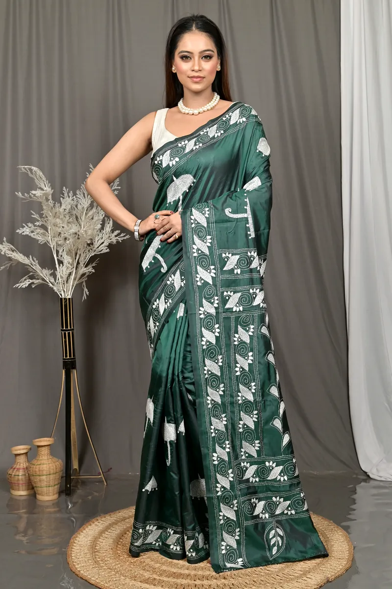 Dark Green Cotton Bolpur Kantha Stitch Saree (16)