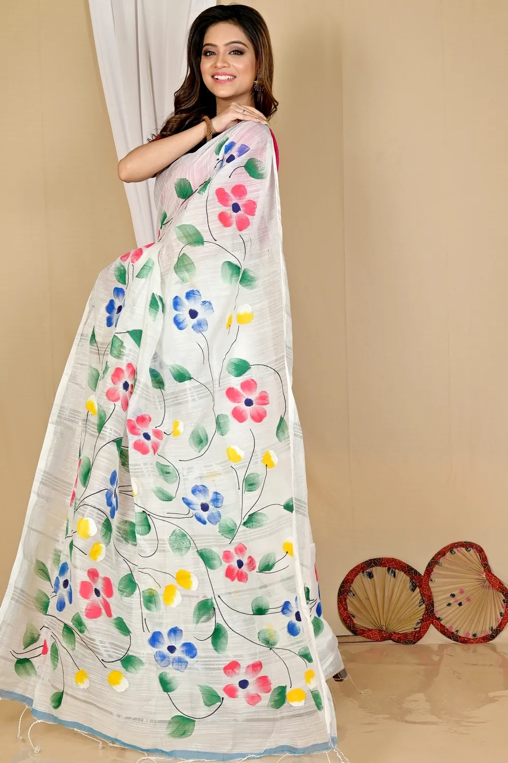White Blended Cotton Slabaka Ful Hand Painted Saree (1673)