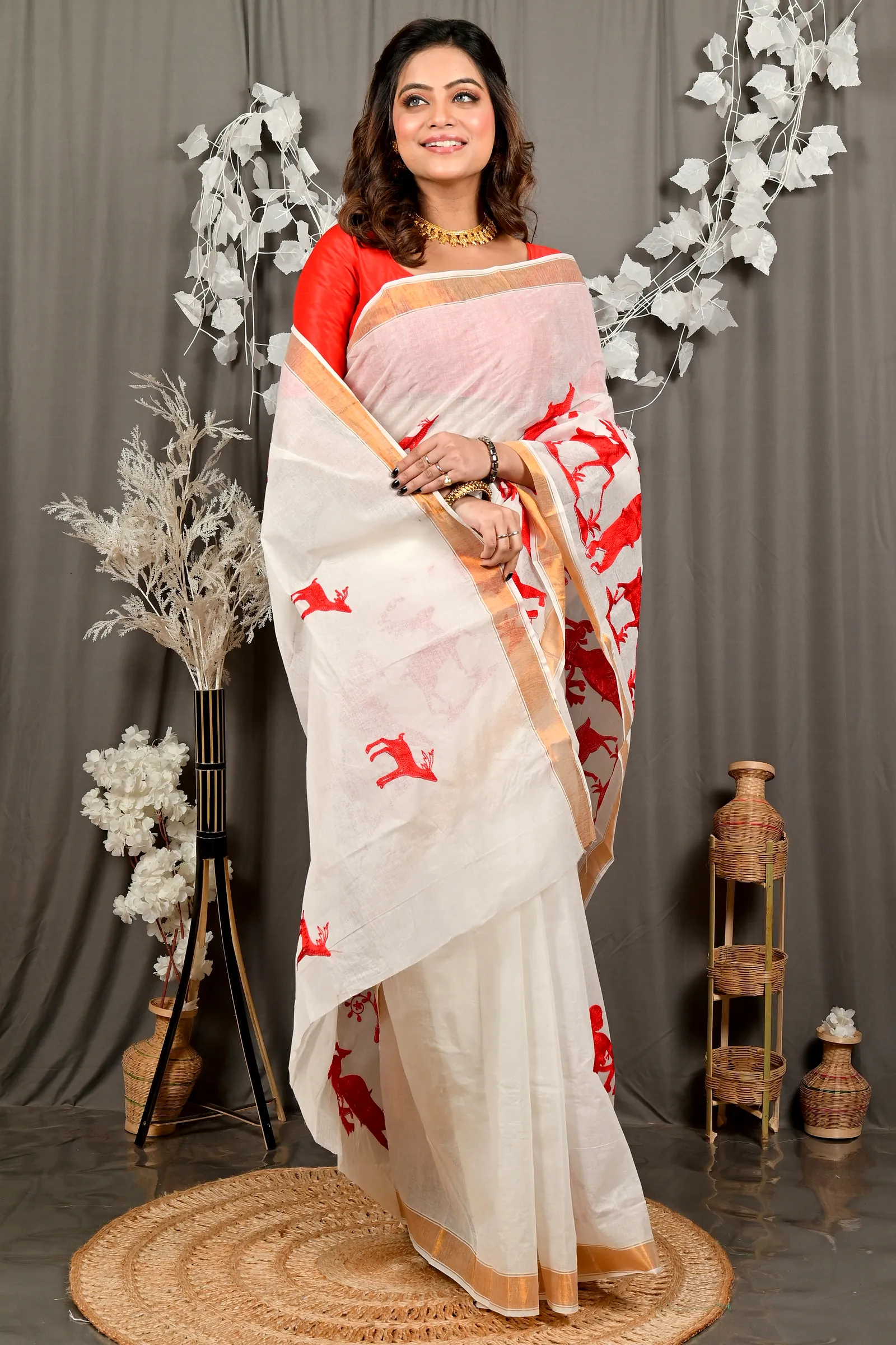 White Red Pure Cotton Variti embtat Tant Embroidery (1890)