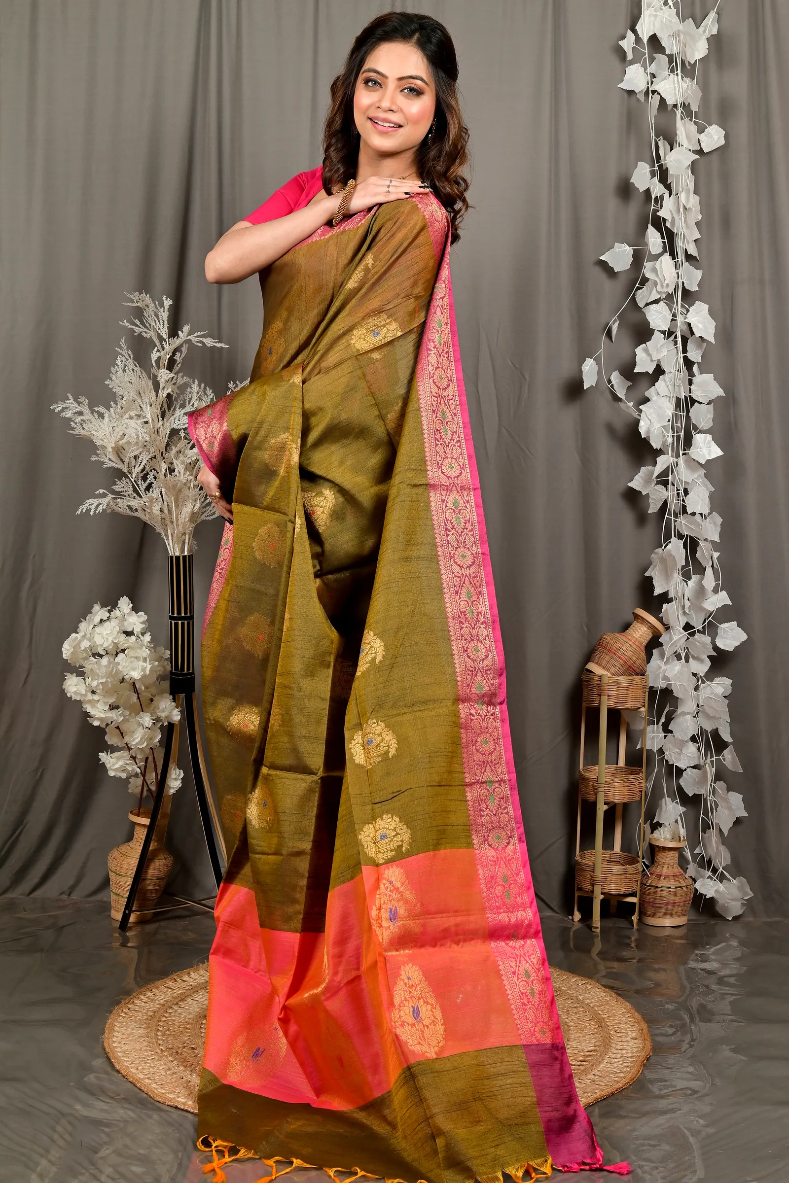 Mehndi Green Pink Cotton Blend Daymin Hand Loom Saree (1897)