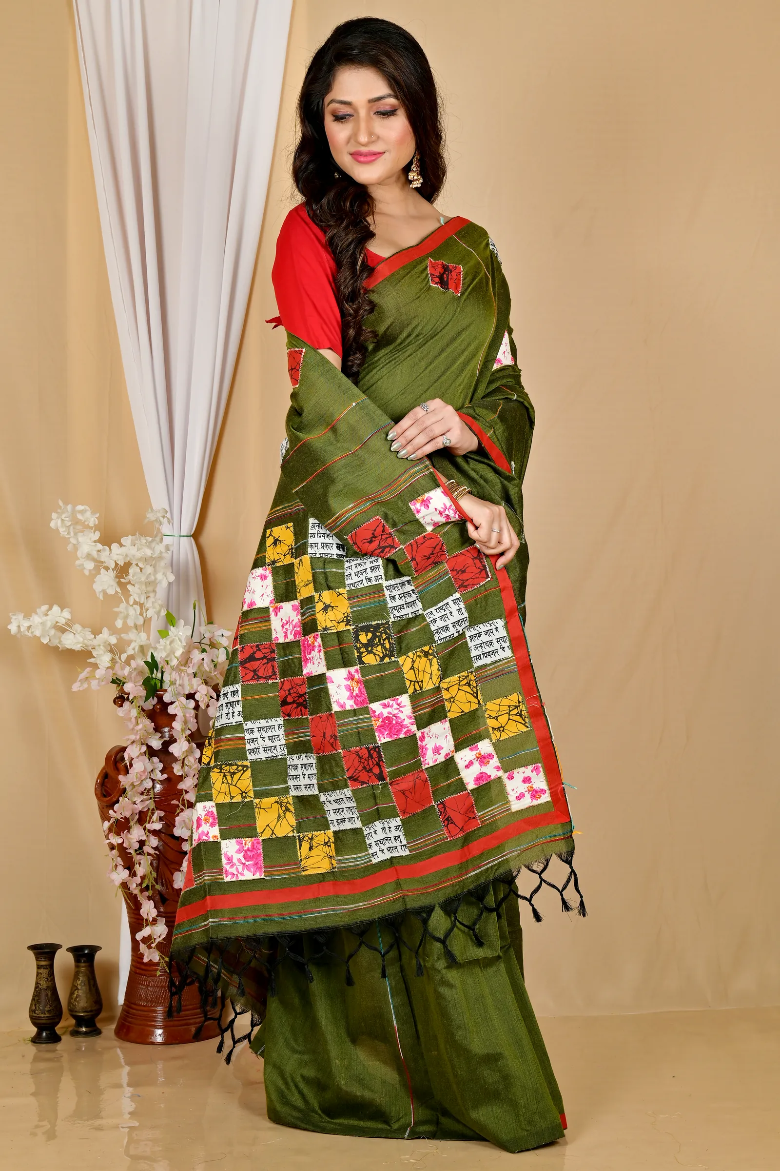 Dark Green Pure Cotton Aplika Tanu Applique Saree (2001)