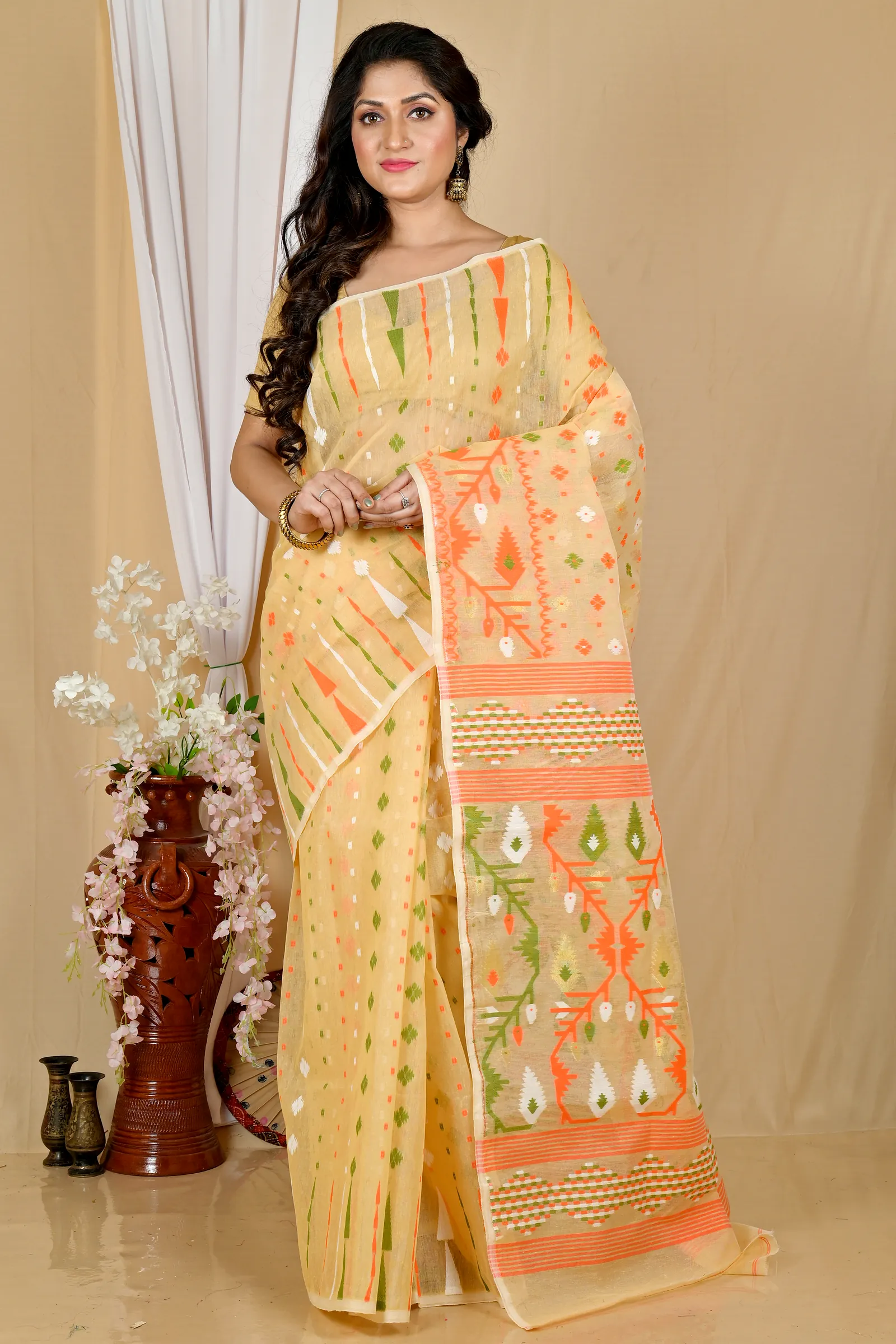 Cream Blended Cotton Rapkol Jamdani Saree (2025)