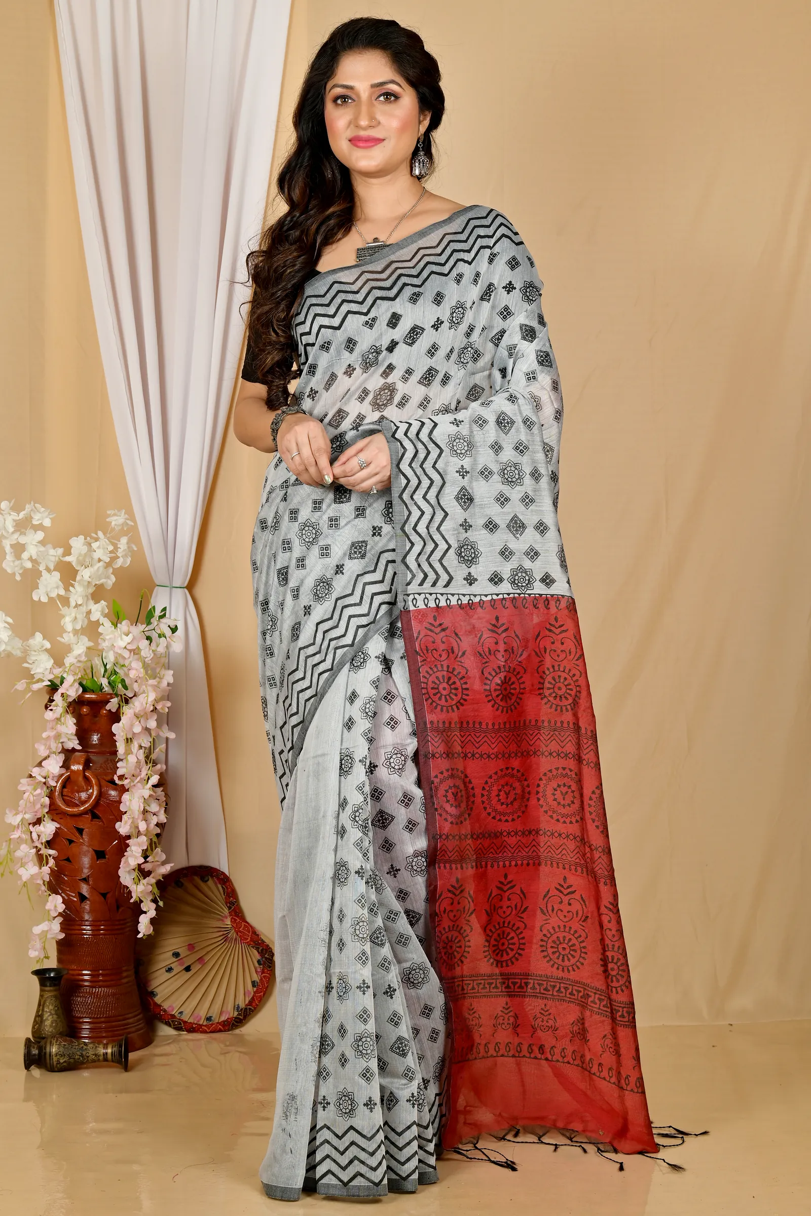 Marun Grey Pure Cotton Senak Printed Handloom Saree (2057)