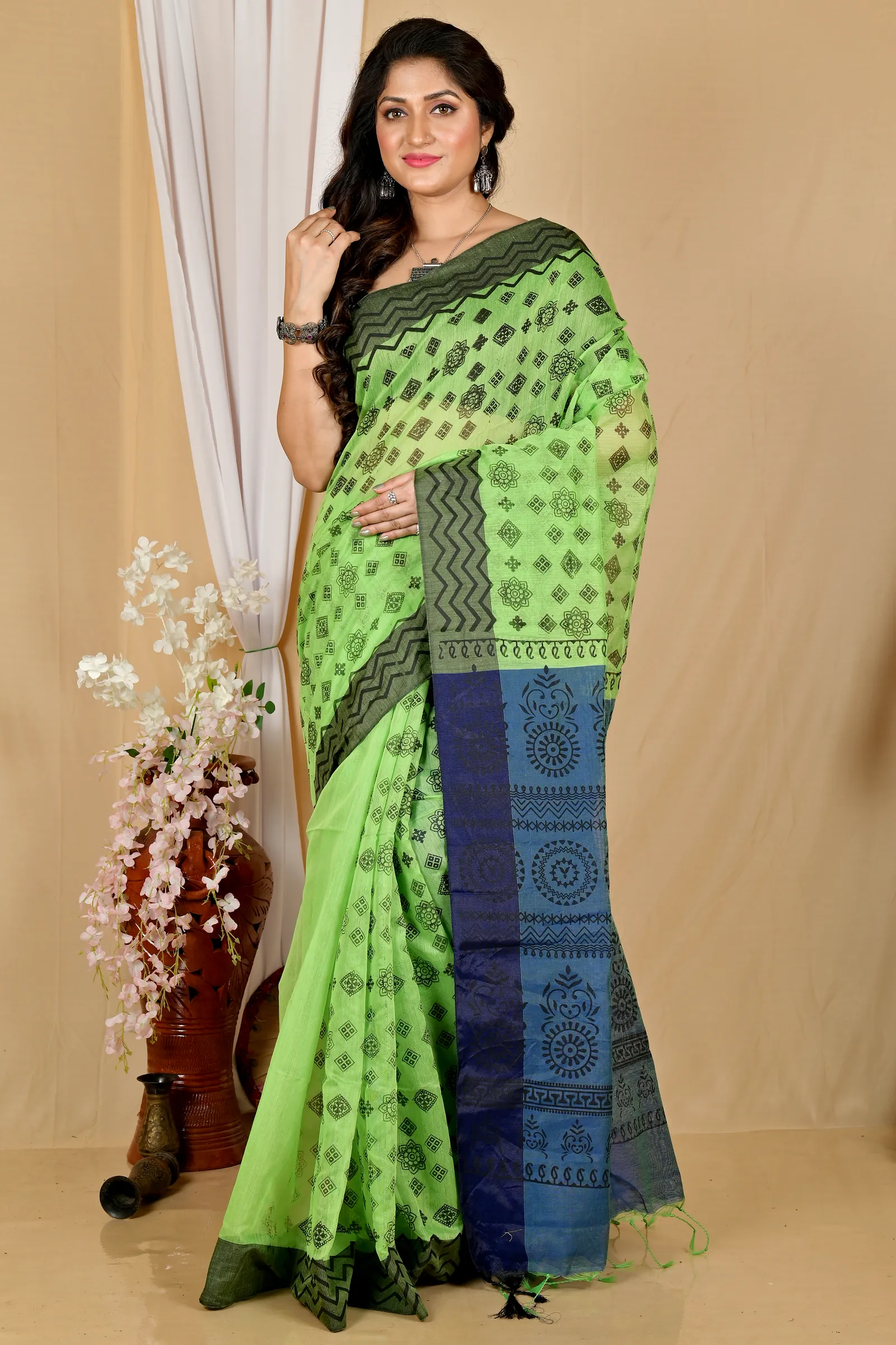 Green Pure Cotton Senak Printed Handloom Saree (2060)