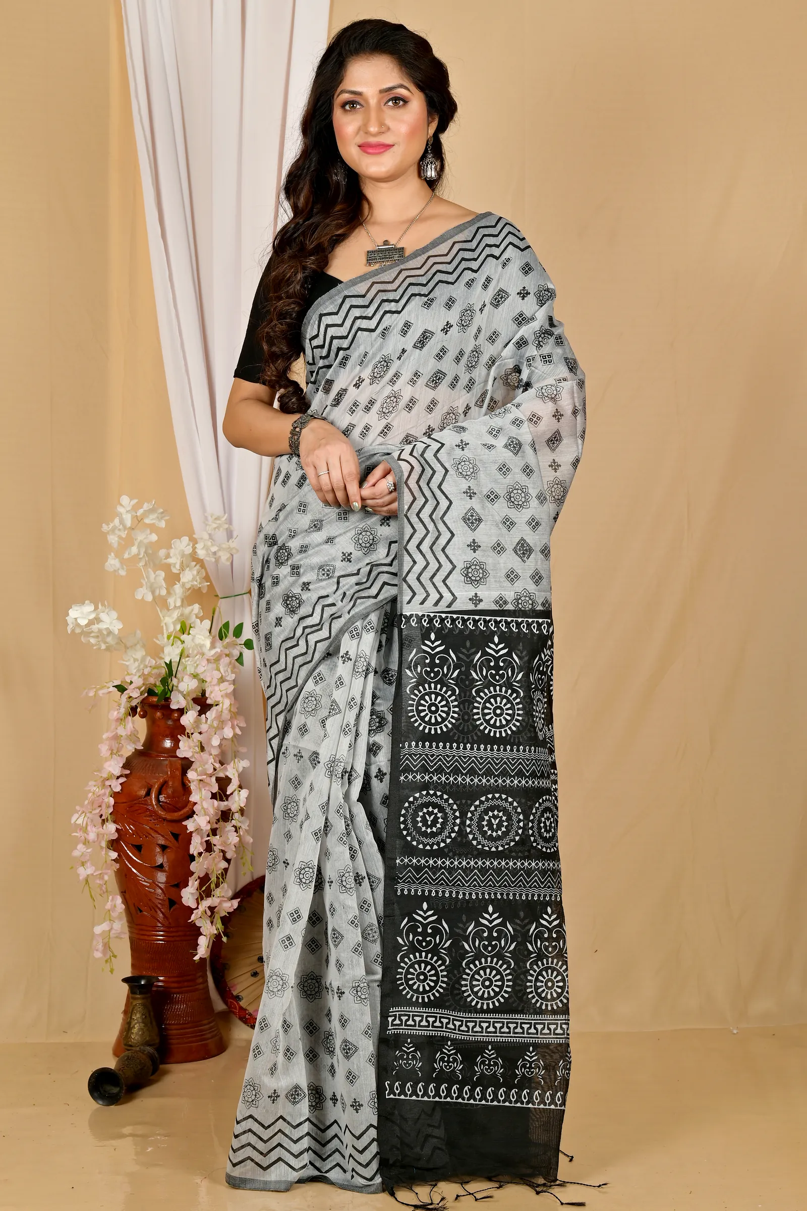 Grey Black Pure Cotton Senak Printed Handloom Saree (2061)