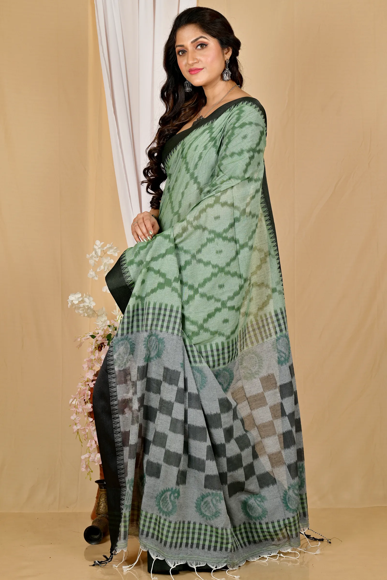 Dark Green Pure Cotton Seuma Hand Loom Saree (2065)