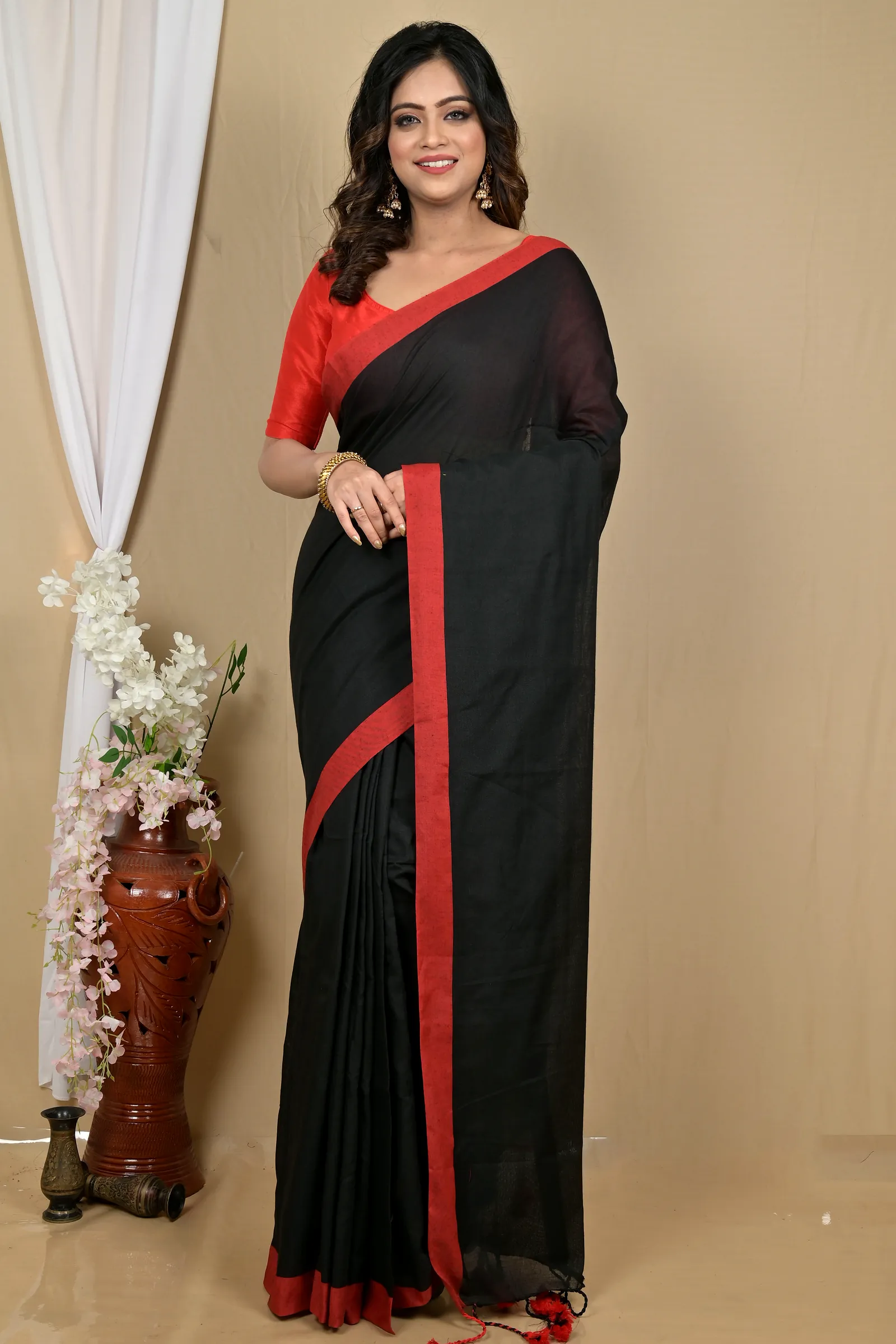 Black Pure Cotton Gittu Hand Loom Saree (2167)