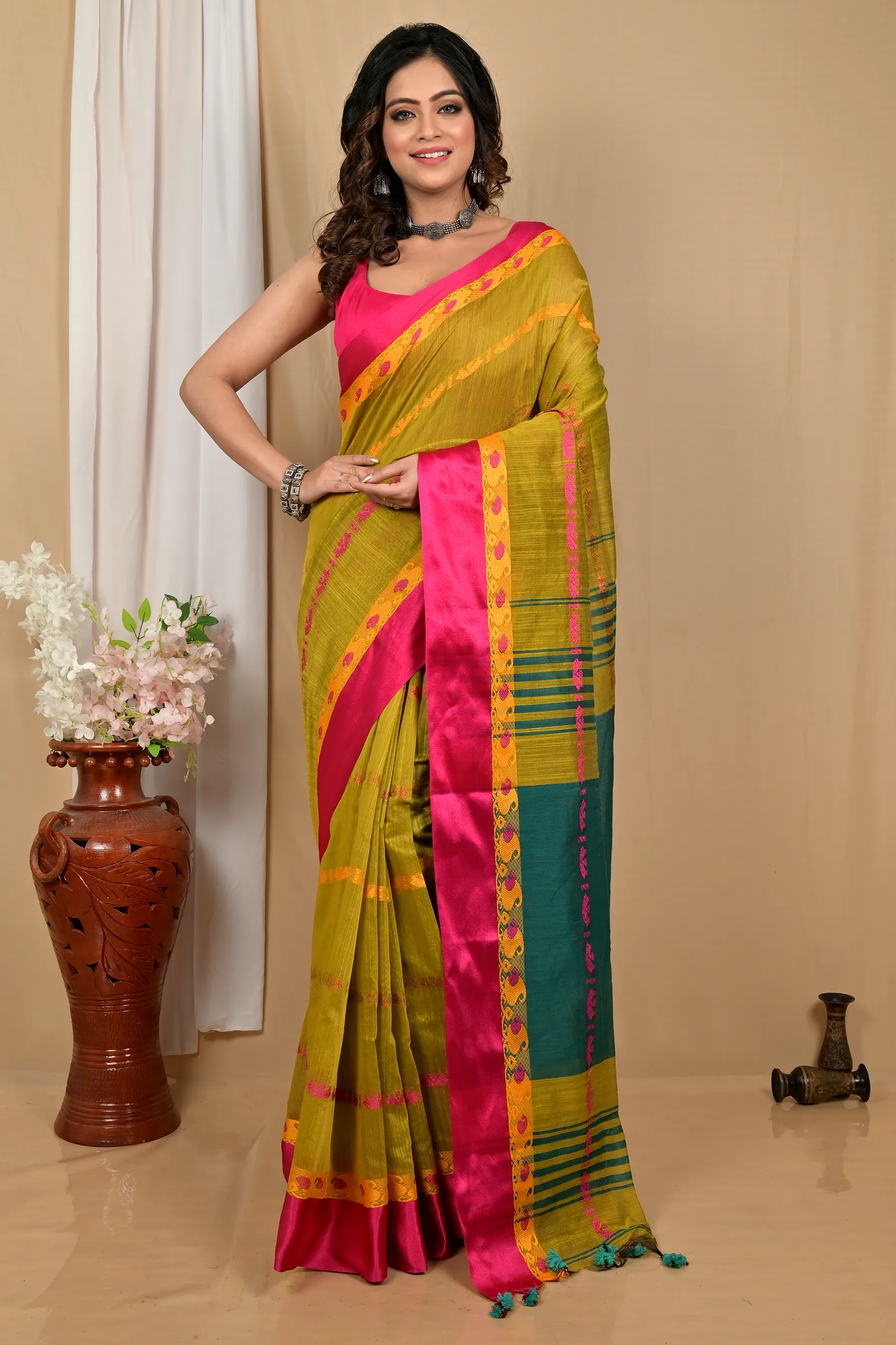 Mehendi Green Blended Cotton Achsit Hand Loom Saree (2220)