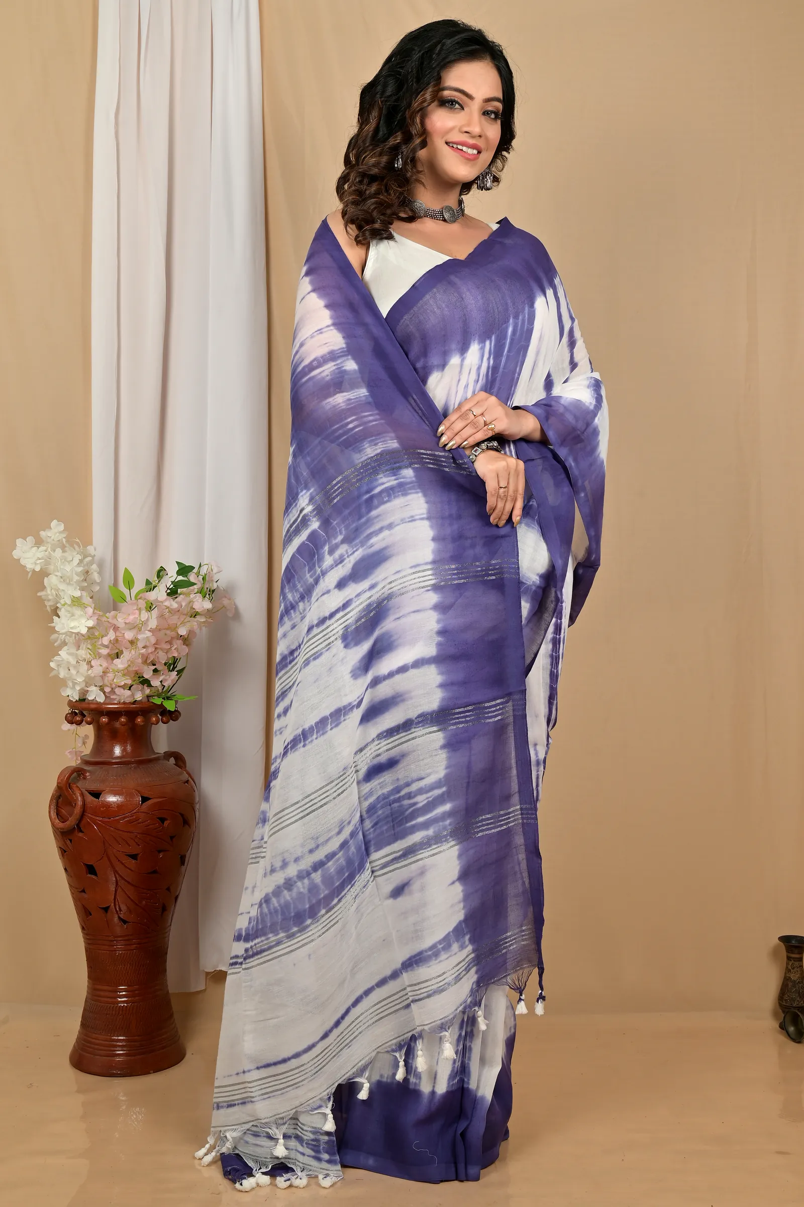 Lavender White Pure Cotton Achmol Badhni Dye Saree (2233)