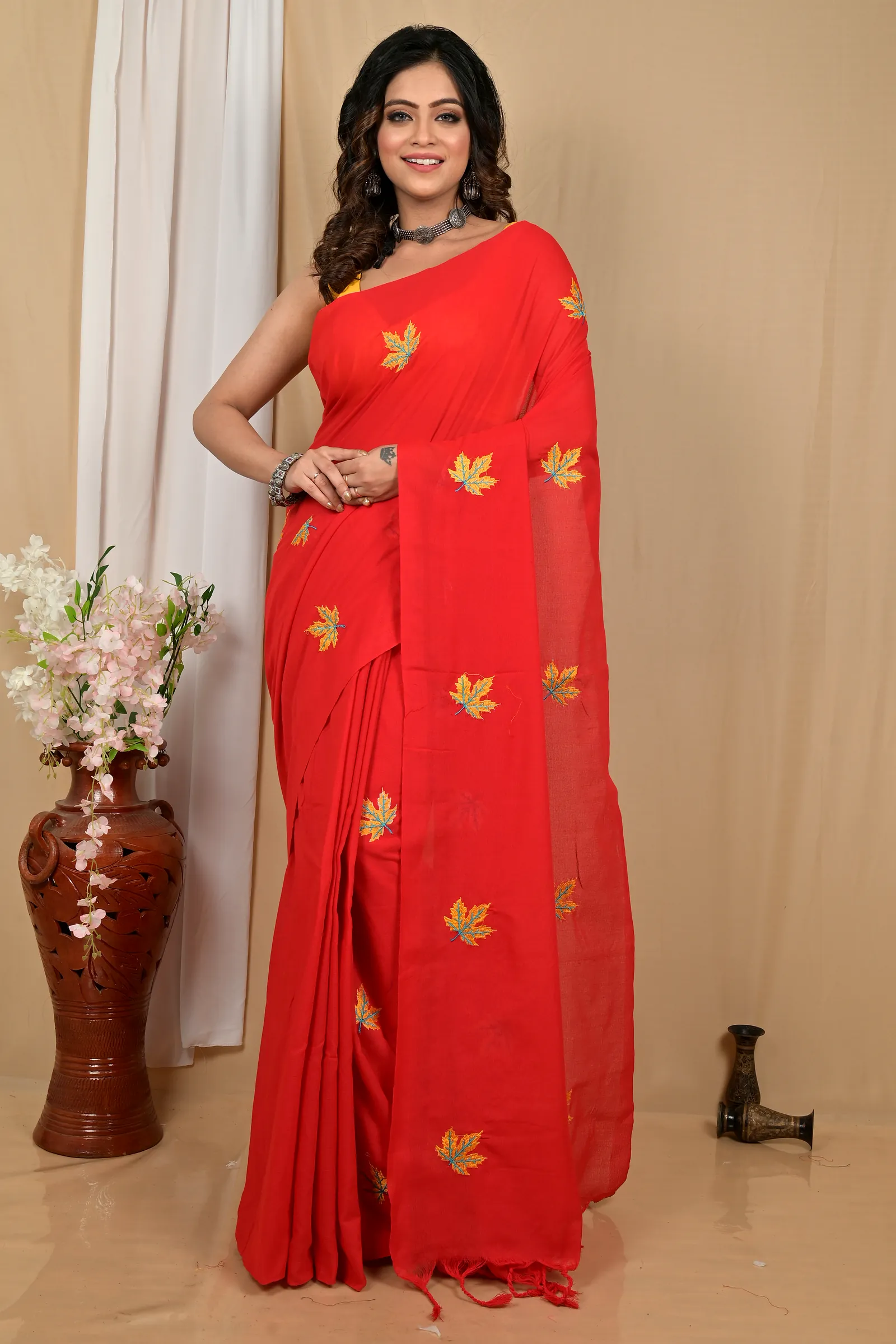 Red Pure Cotton Achrun Embroidery Handloom saree (2240)