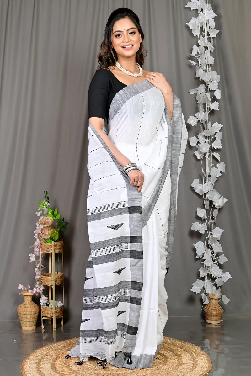 White Cotton Blended Parnika Hand Loom Saree (397)