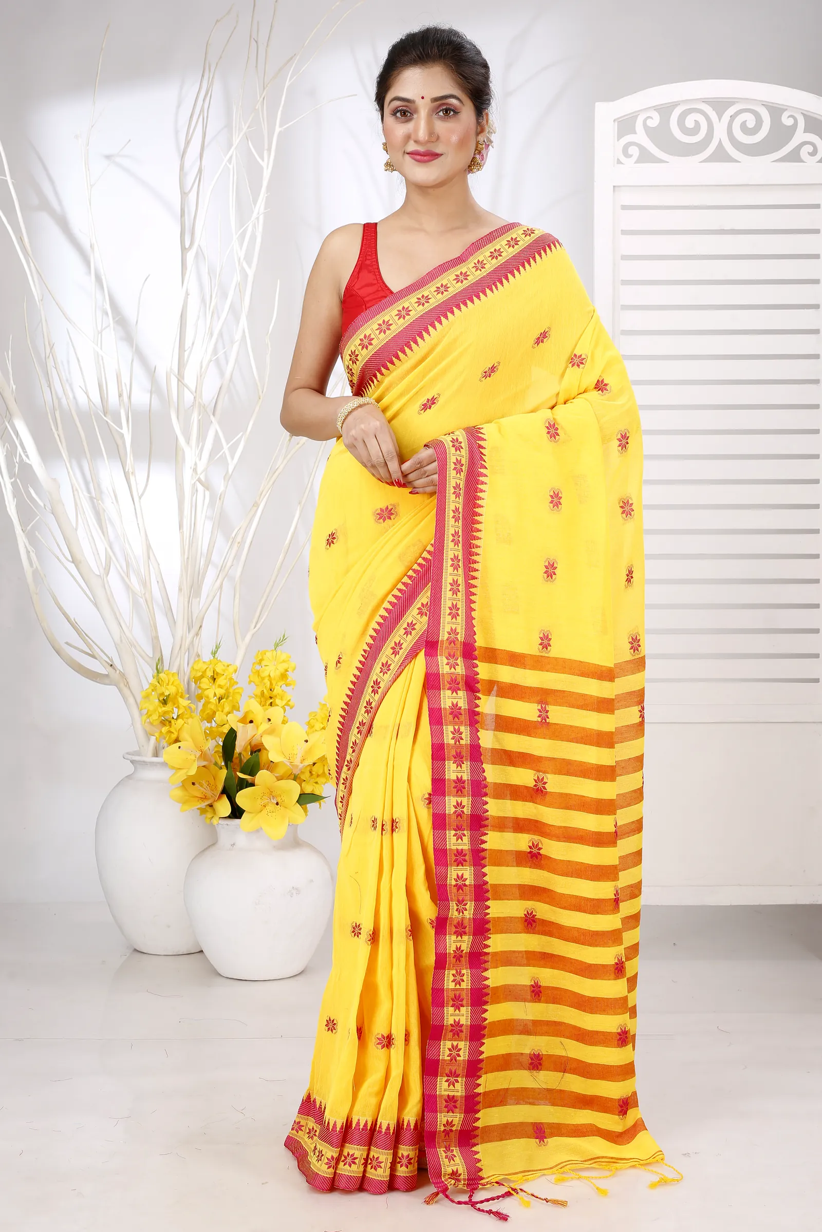 Yellow Red Pure Cotton Guti Hand Hand Loom Saree (5247)