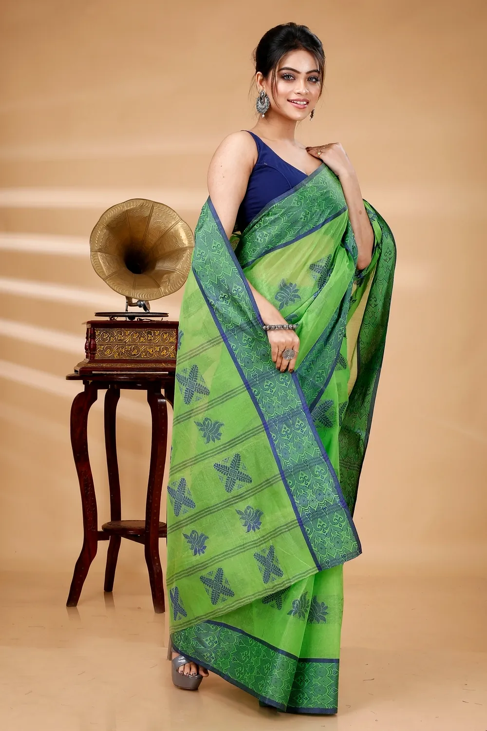 Green Pure Cotton Suparna Buti Tant Saree (756)