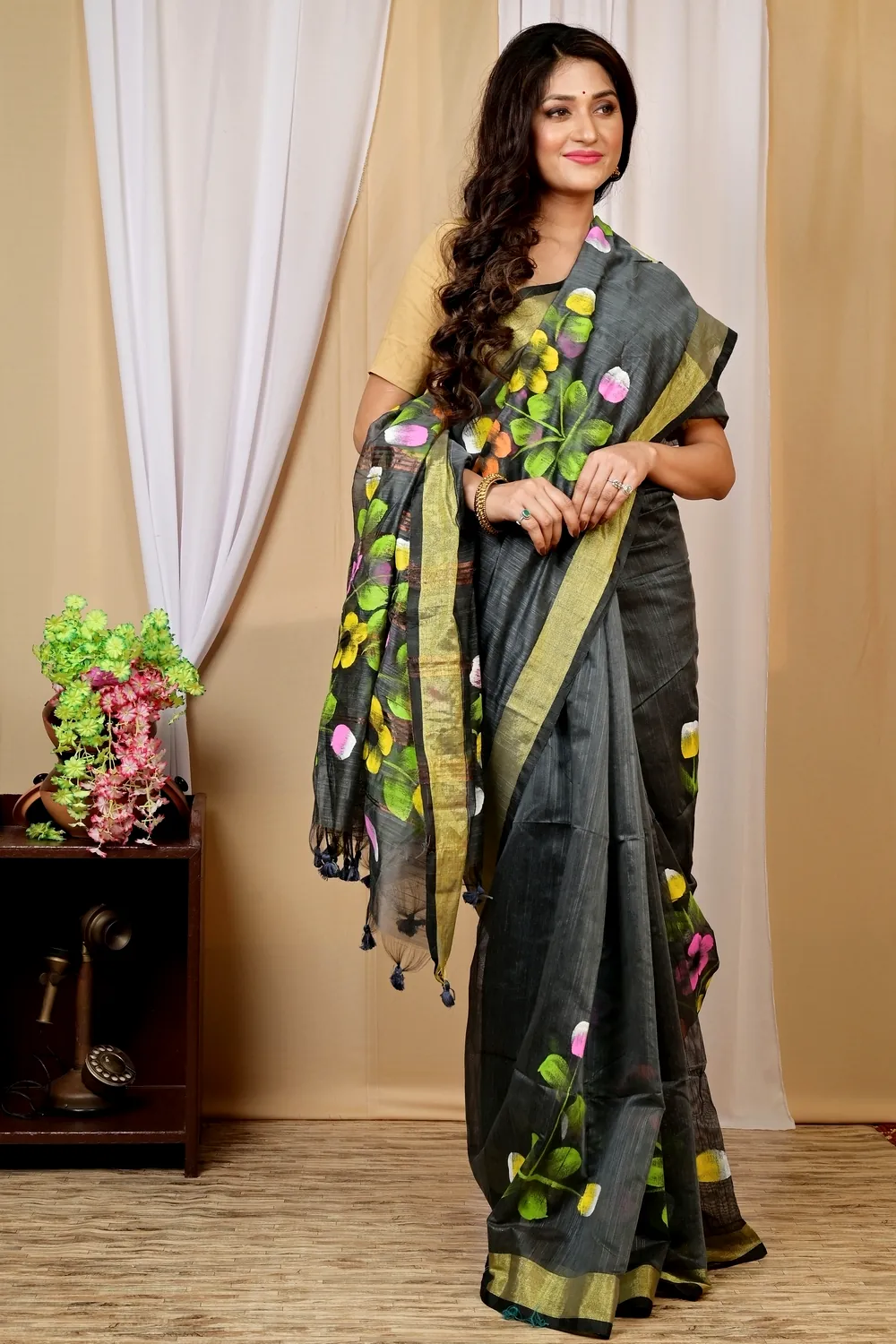 Dark Green Blended Cotton Anito Hand Painted Saree (9008)
