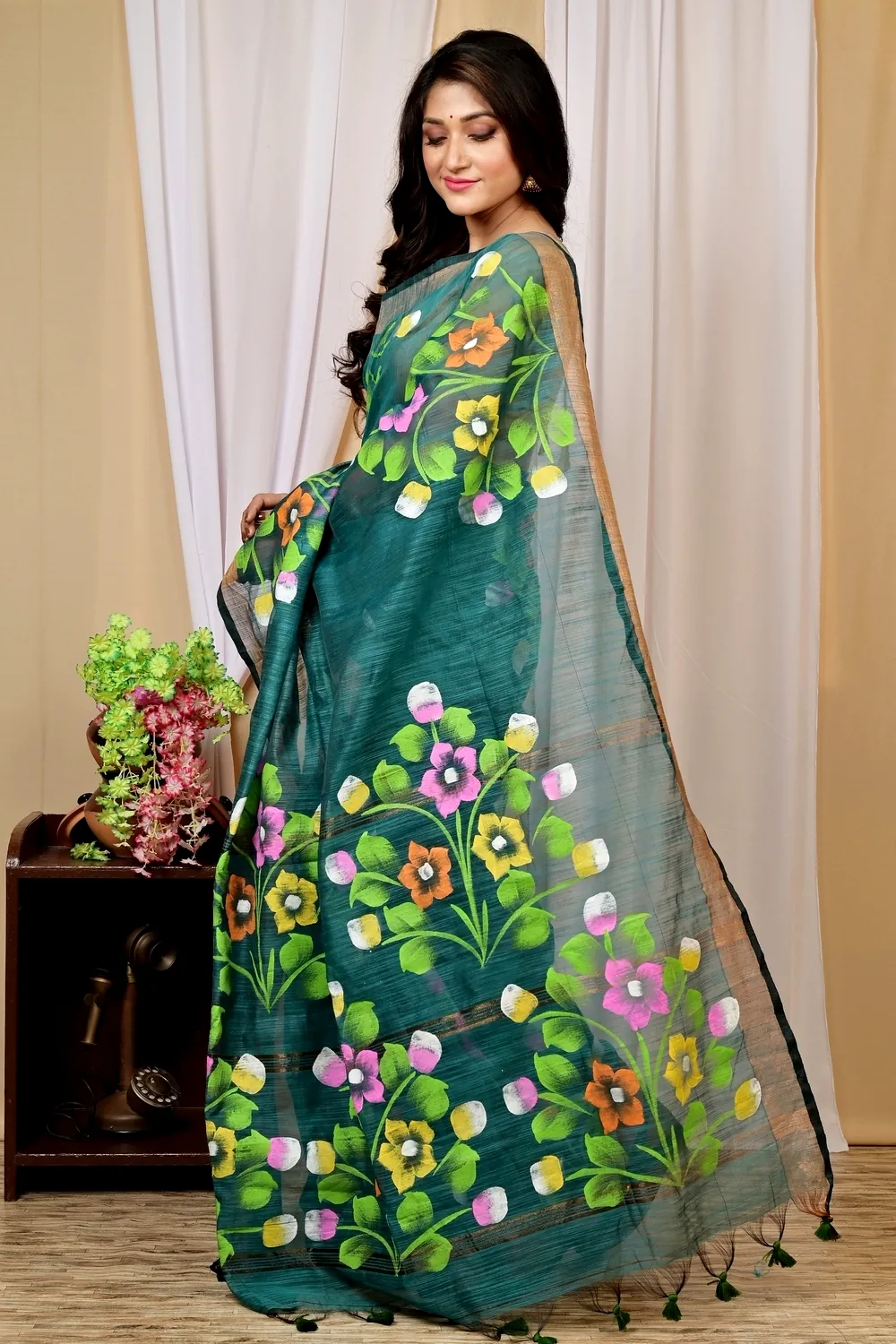 Green Blended Cotton Anito Hand Painted Saree (9009)